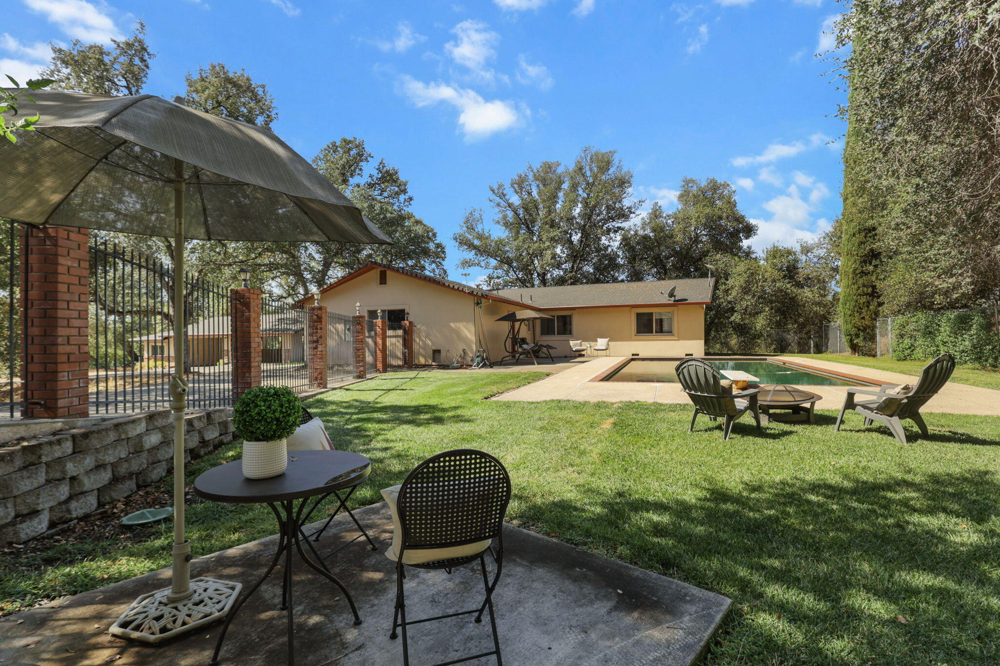 main property photo 99