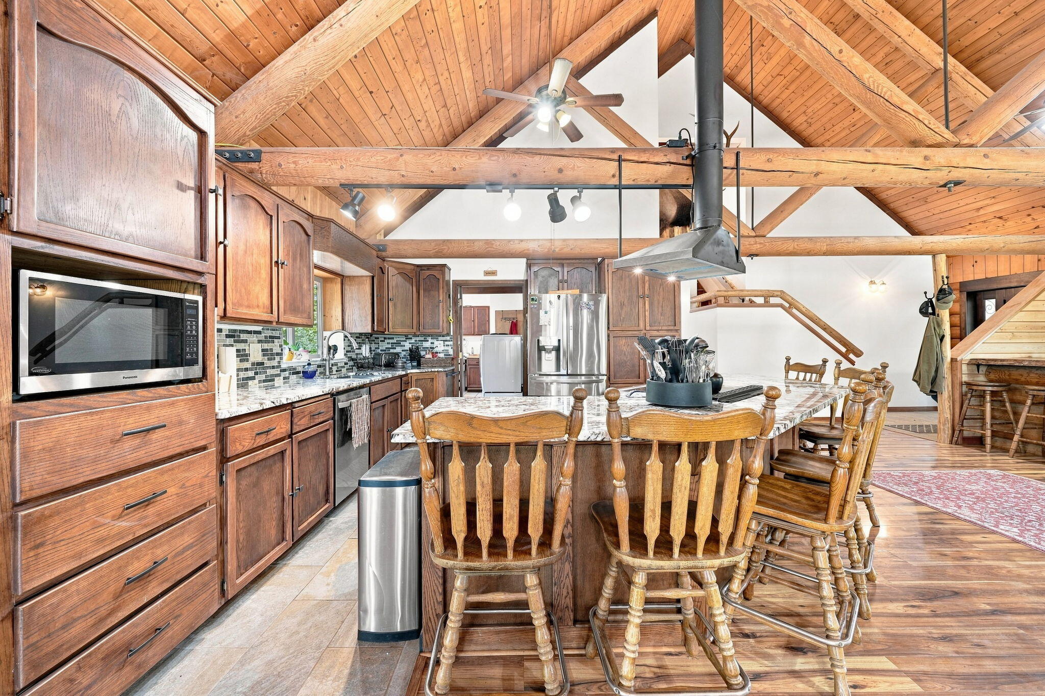main property photo 10