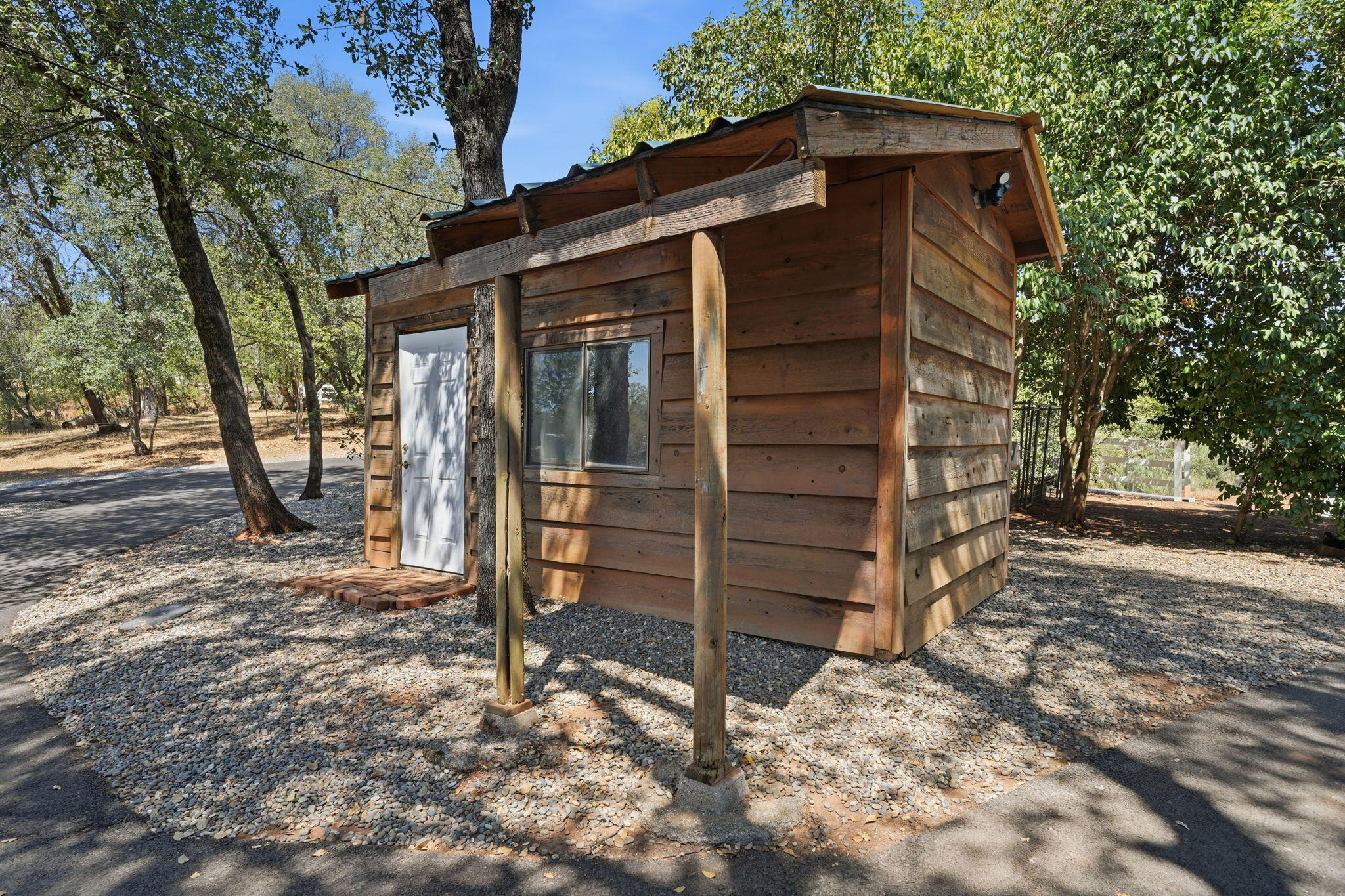 main property photo 46