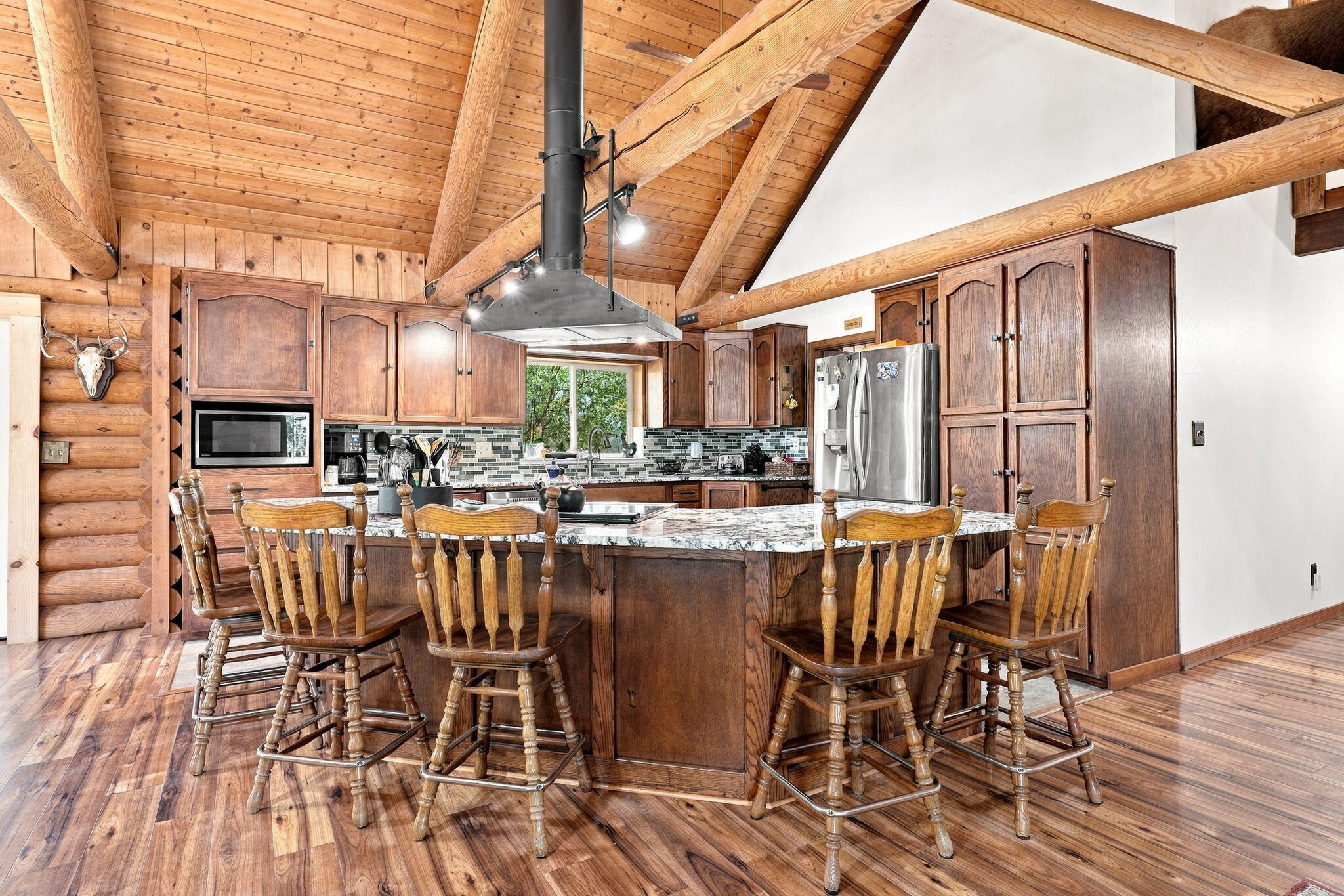 main property photo 9