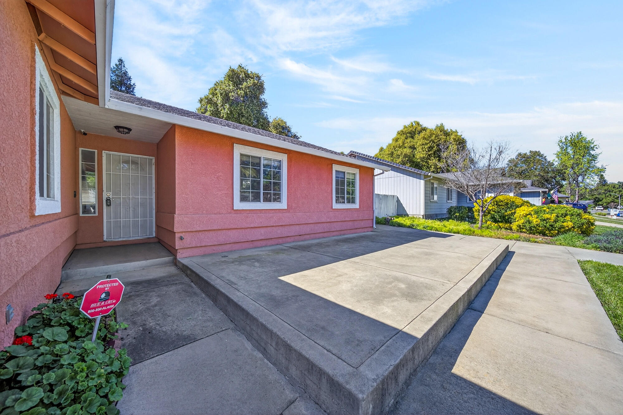 main property photo 31