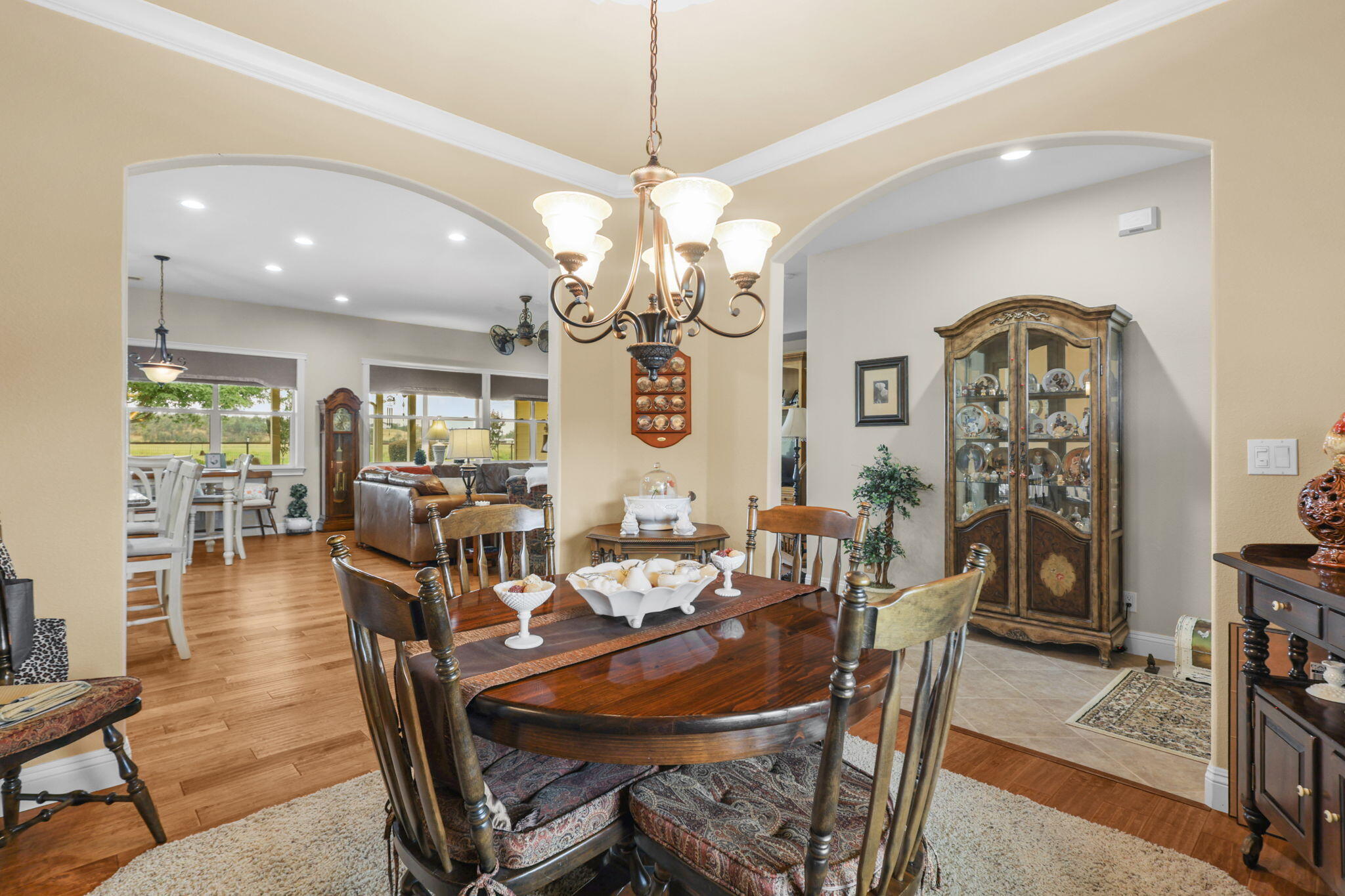 main property photo 17
