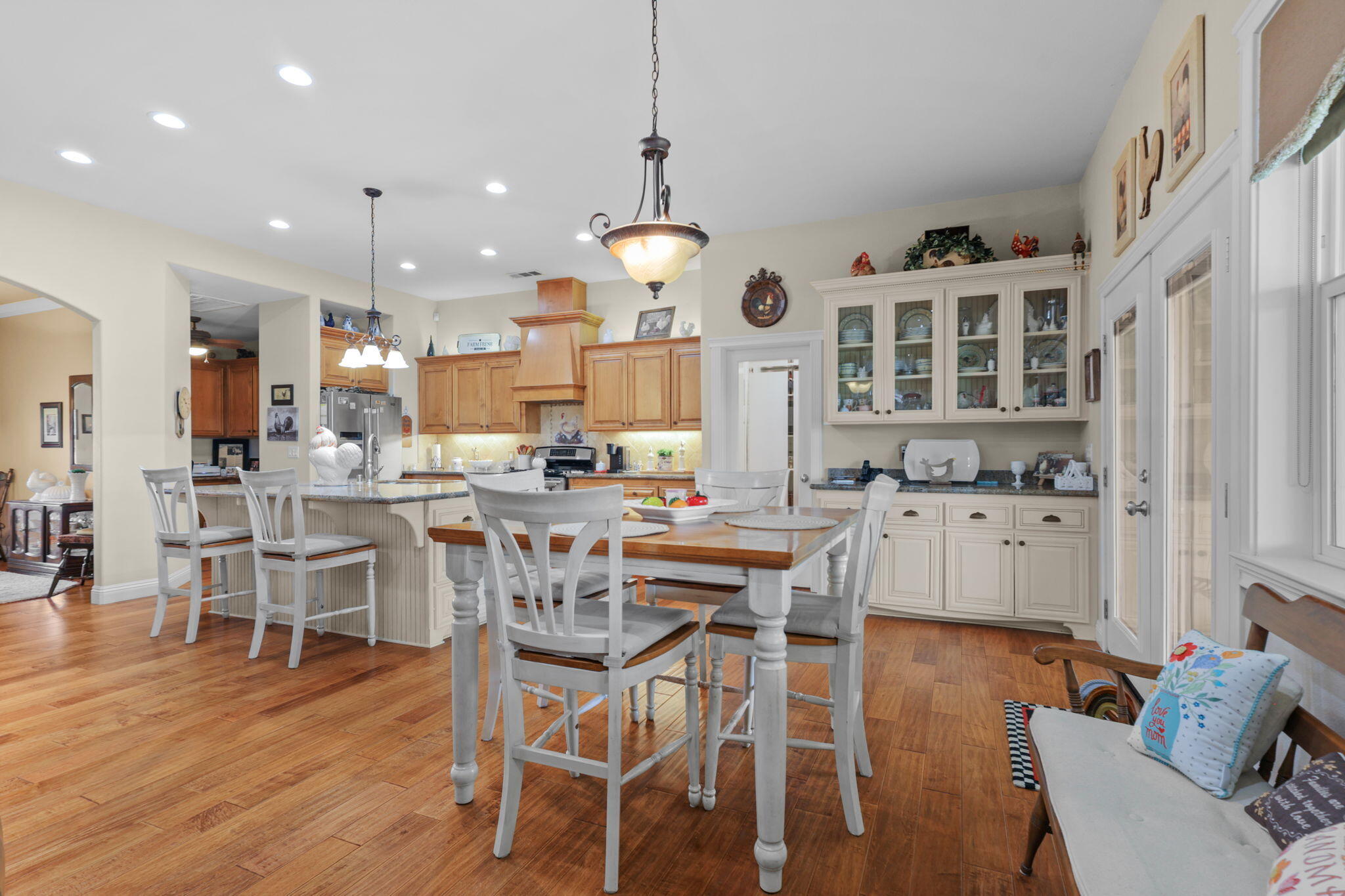 main property photo 22