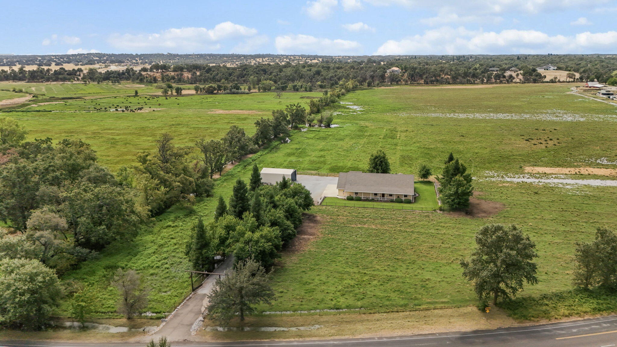 main property photo 74