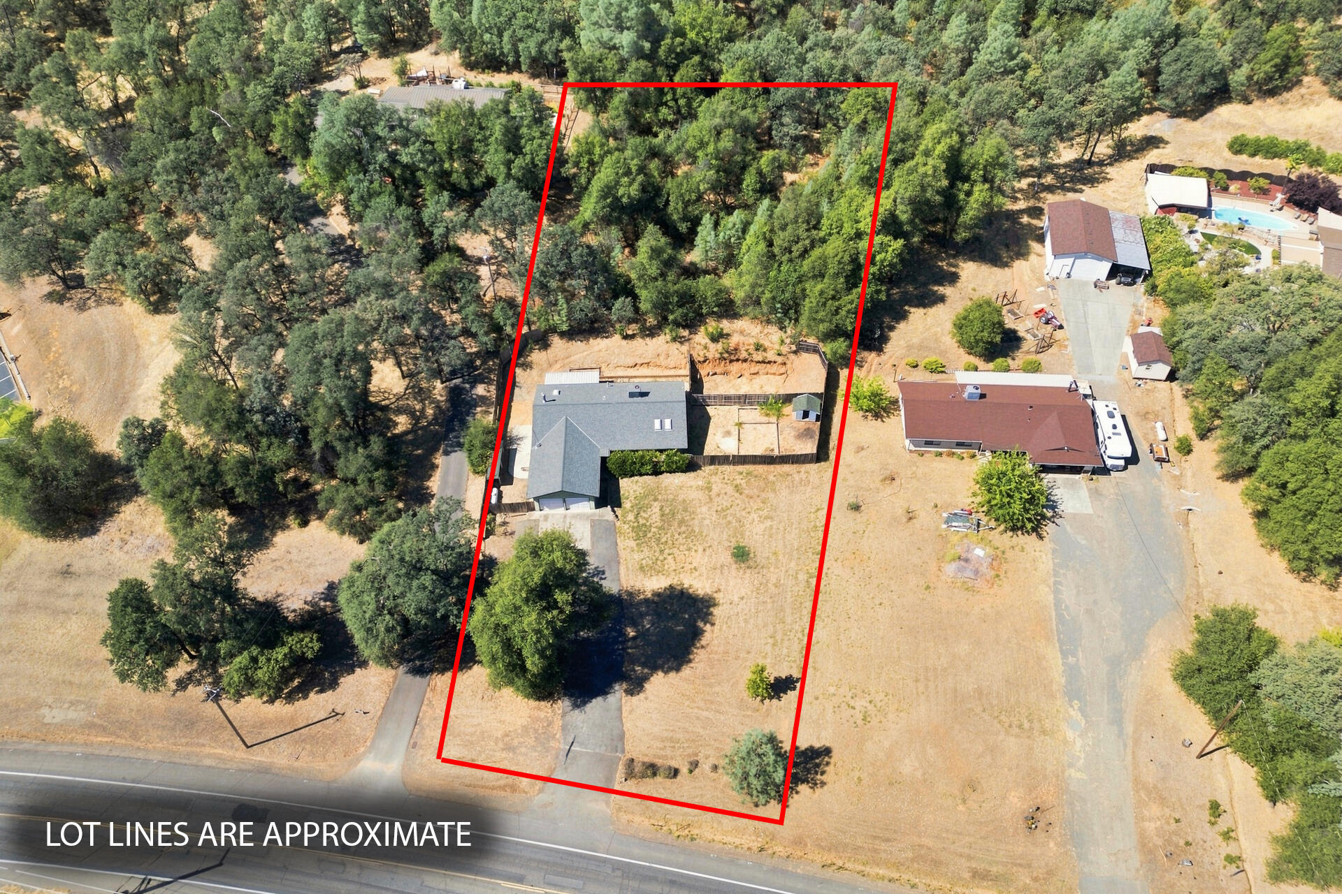 main property photo 39