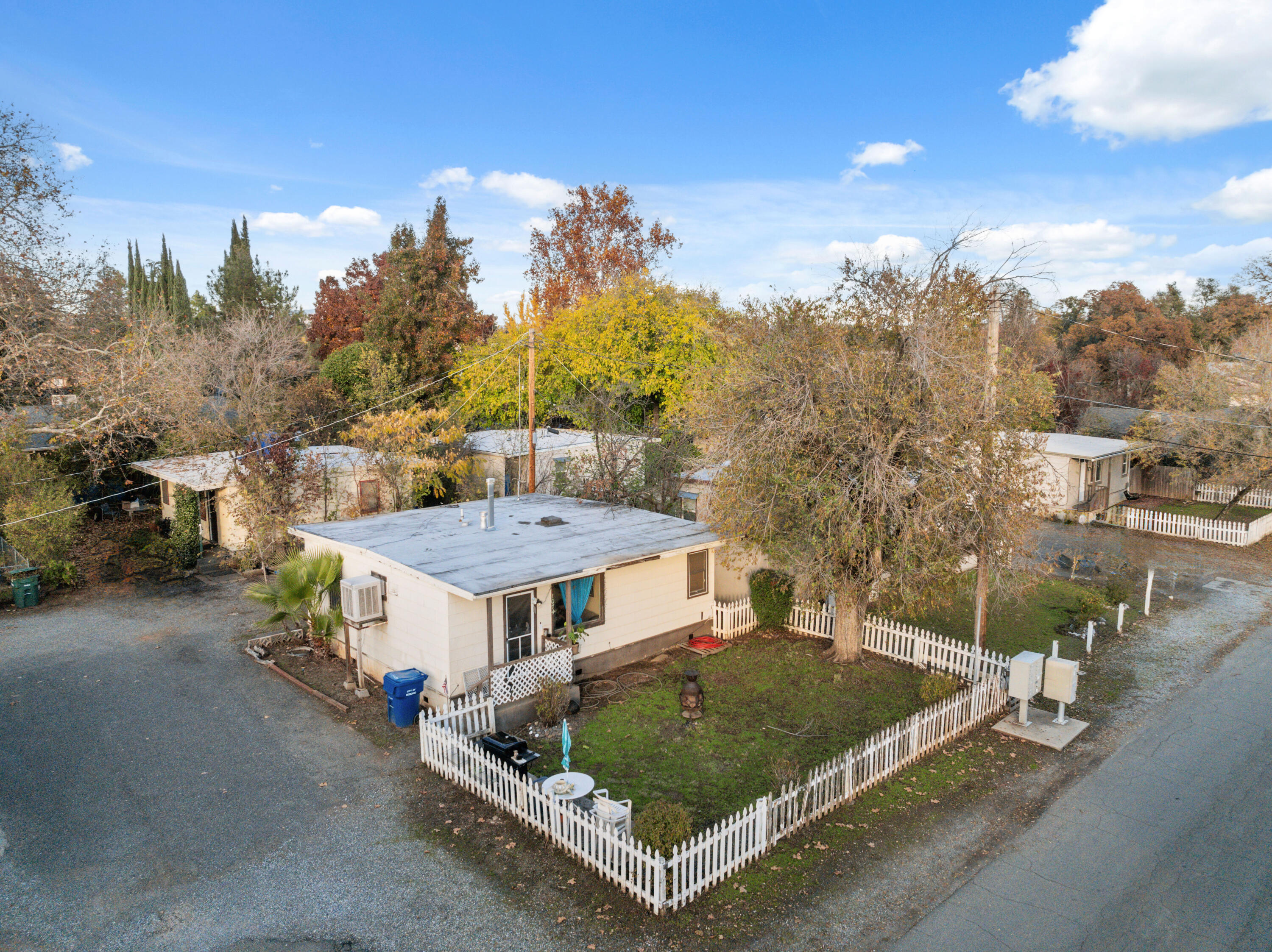 main property photo 14