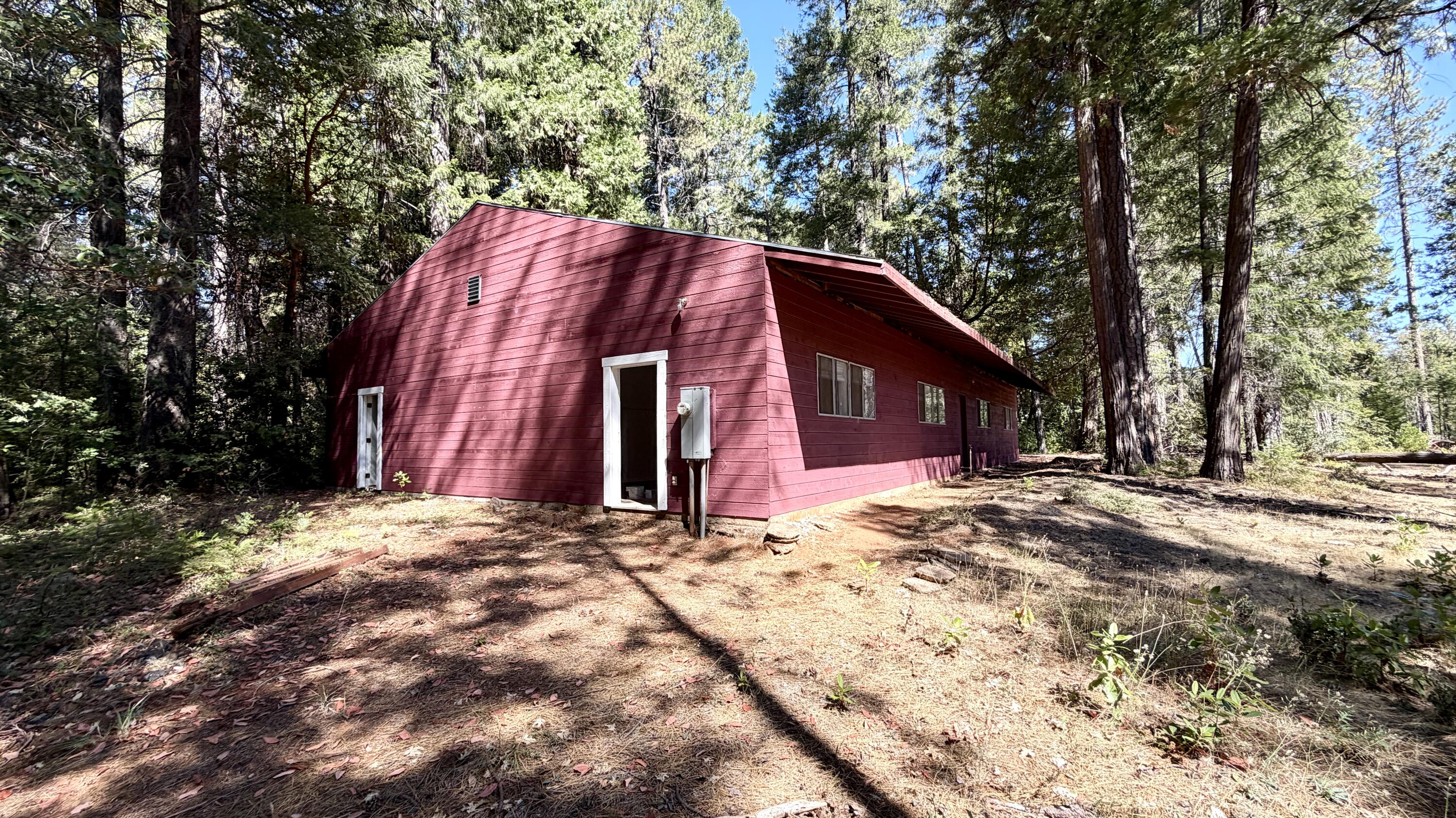 main property photo 45