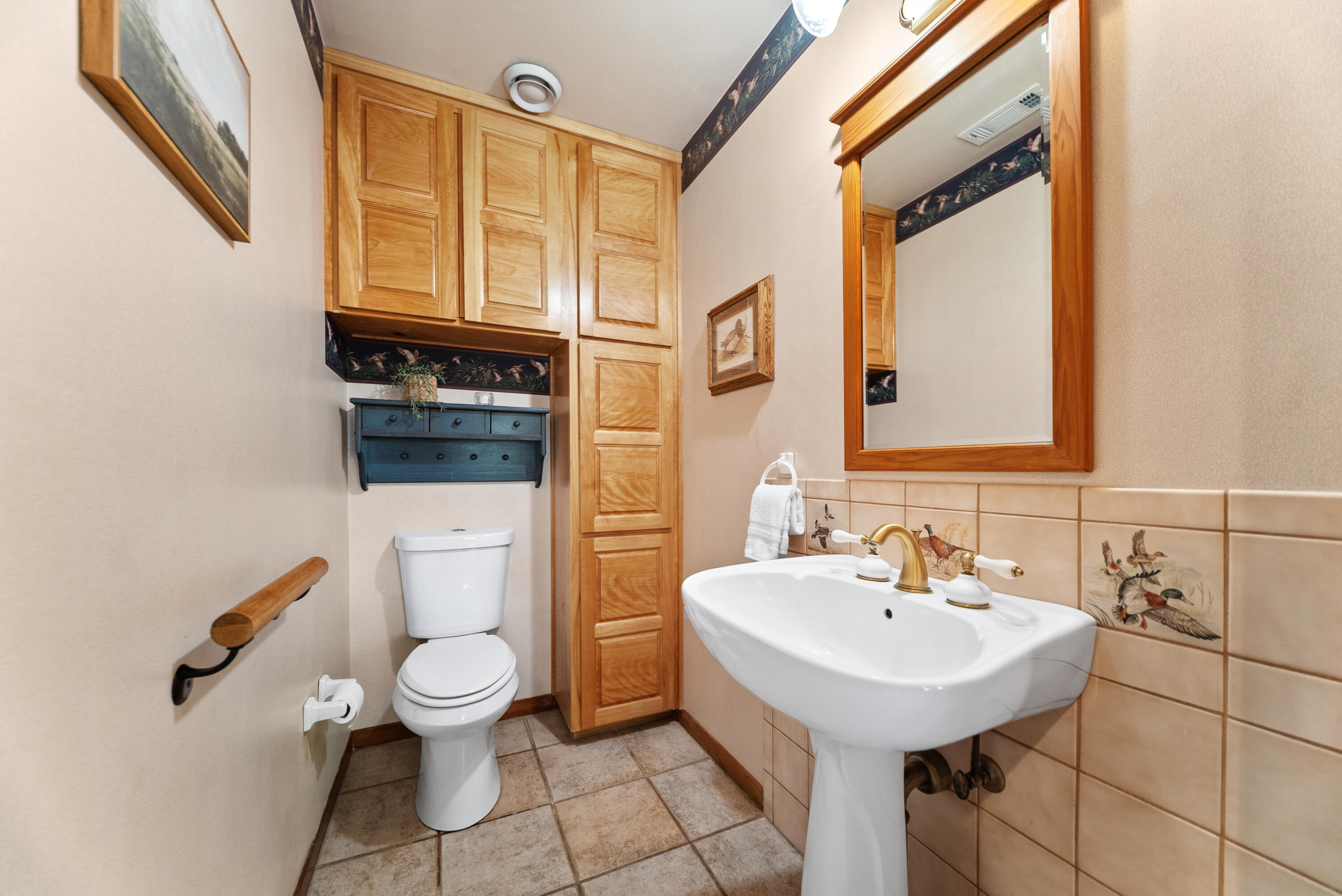 main property photo 30