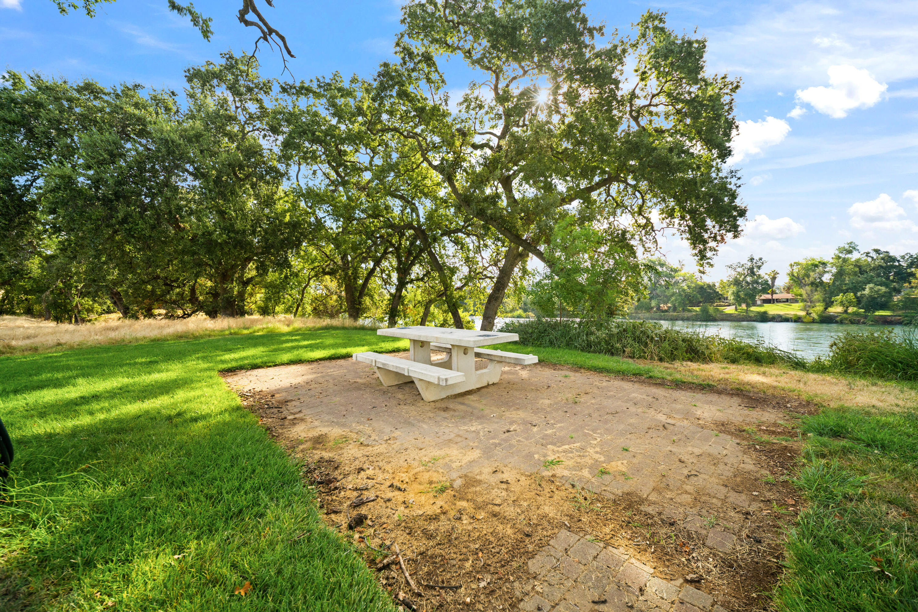 main property photo 60