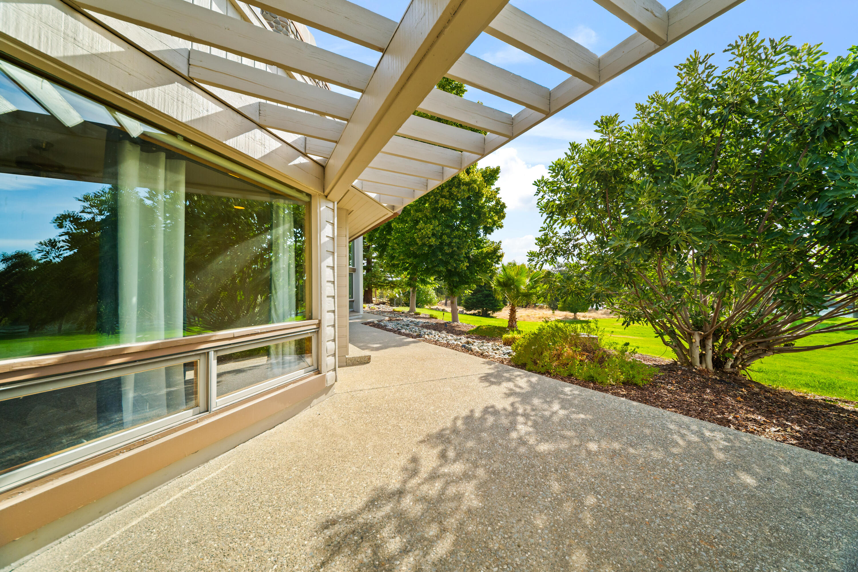 main property photo 63