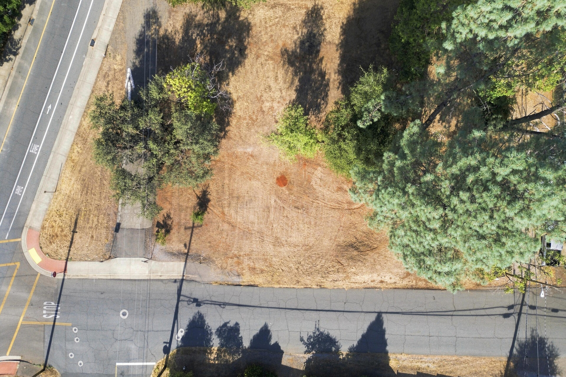 main property photo 16