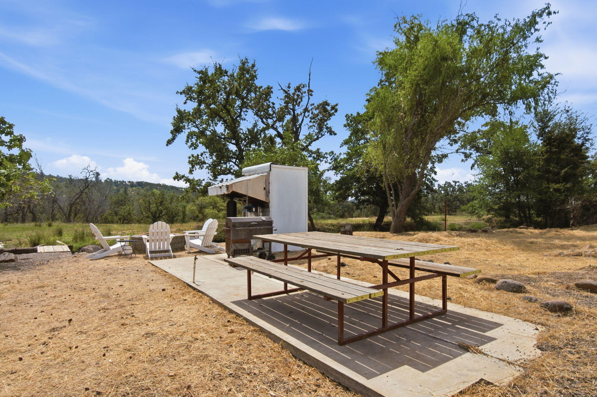 main property photo 40