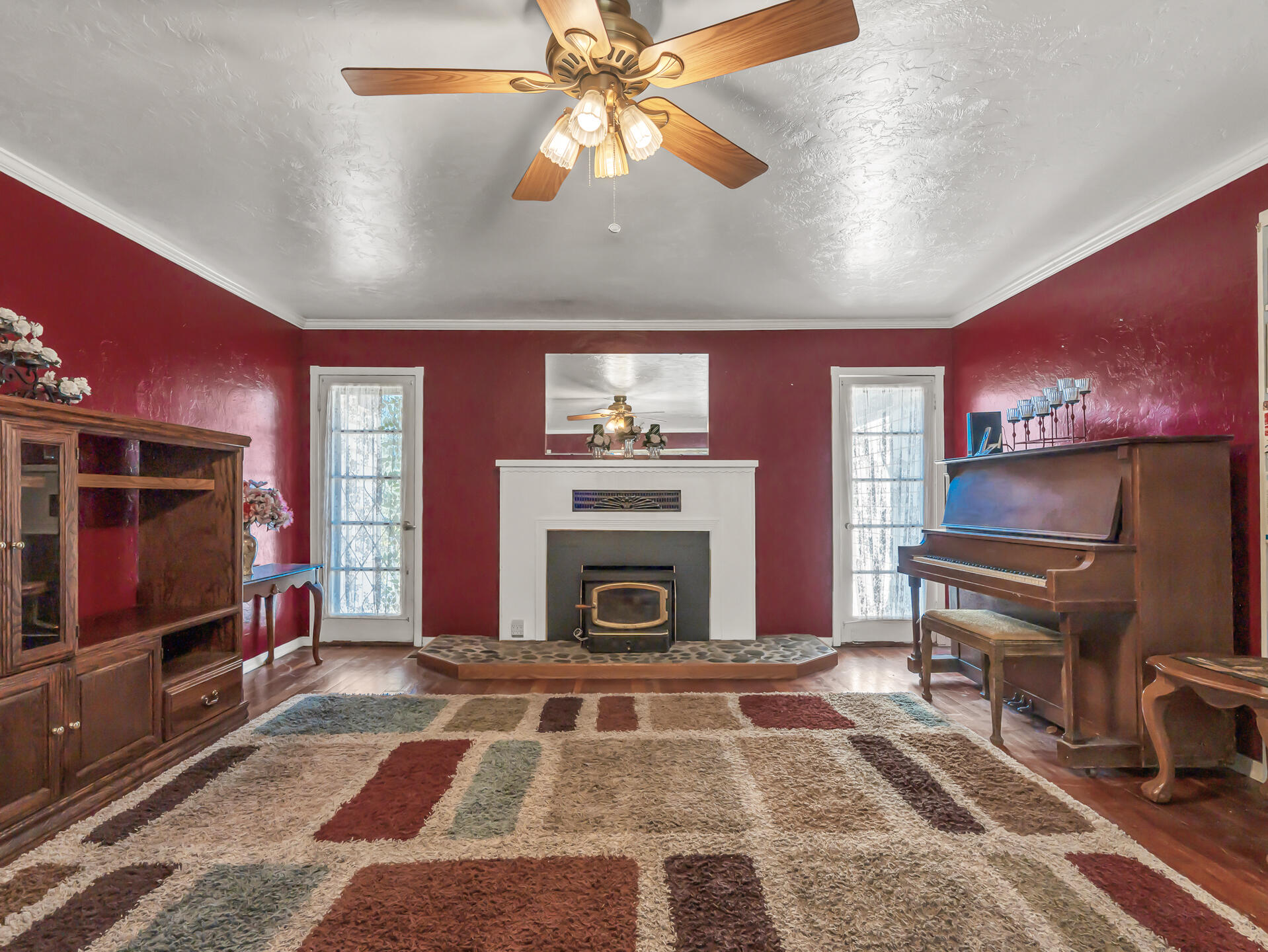 main property photo 36