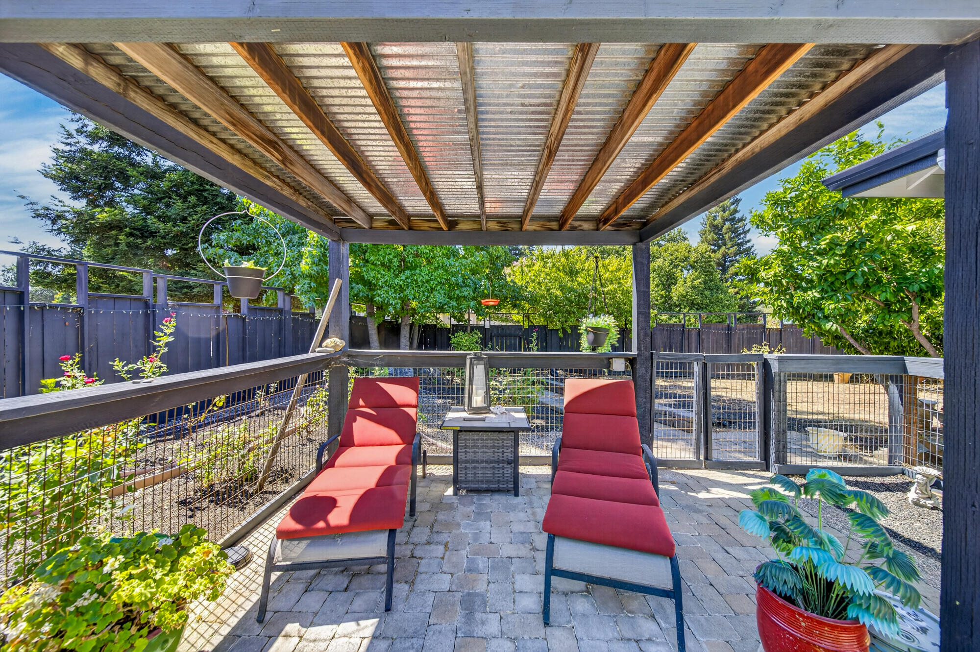main property photo 47