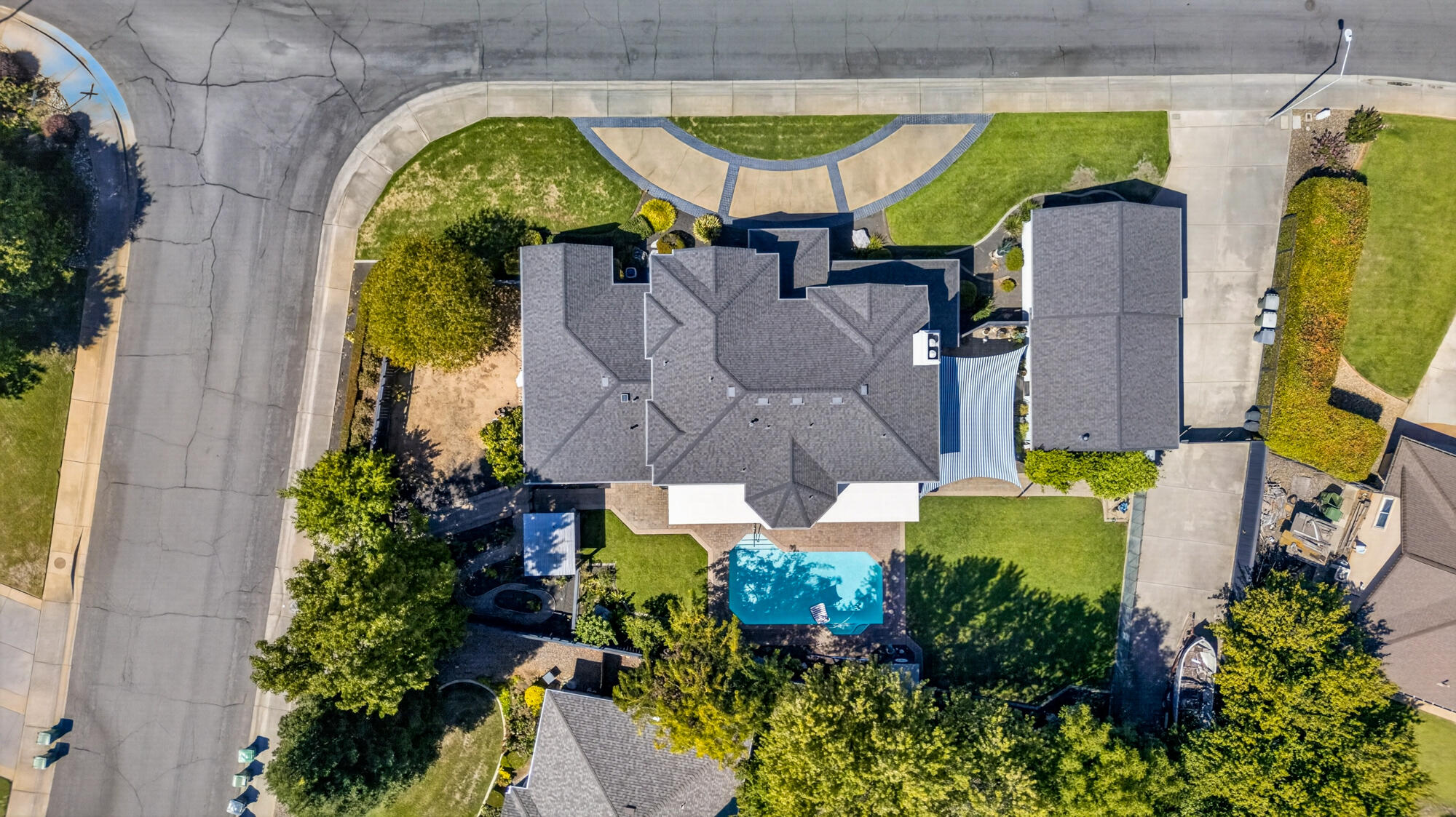 main property photo 59