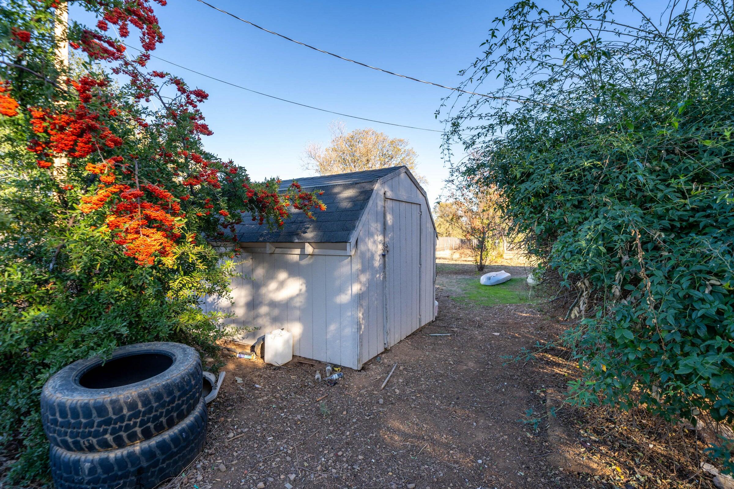 main property photo 39