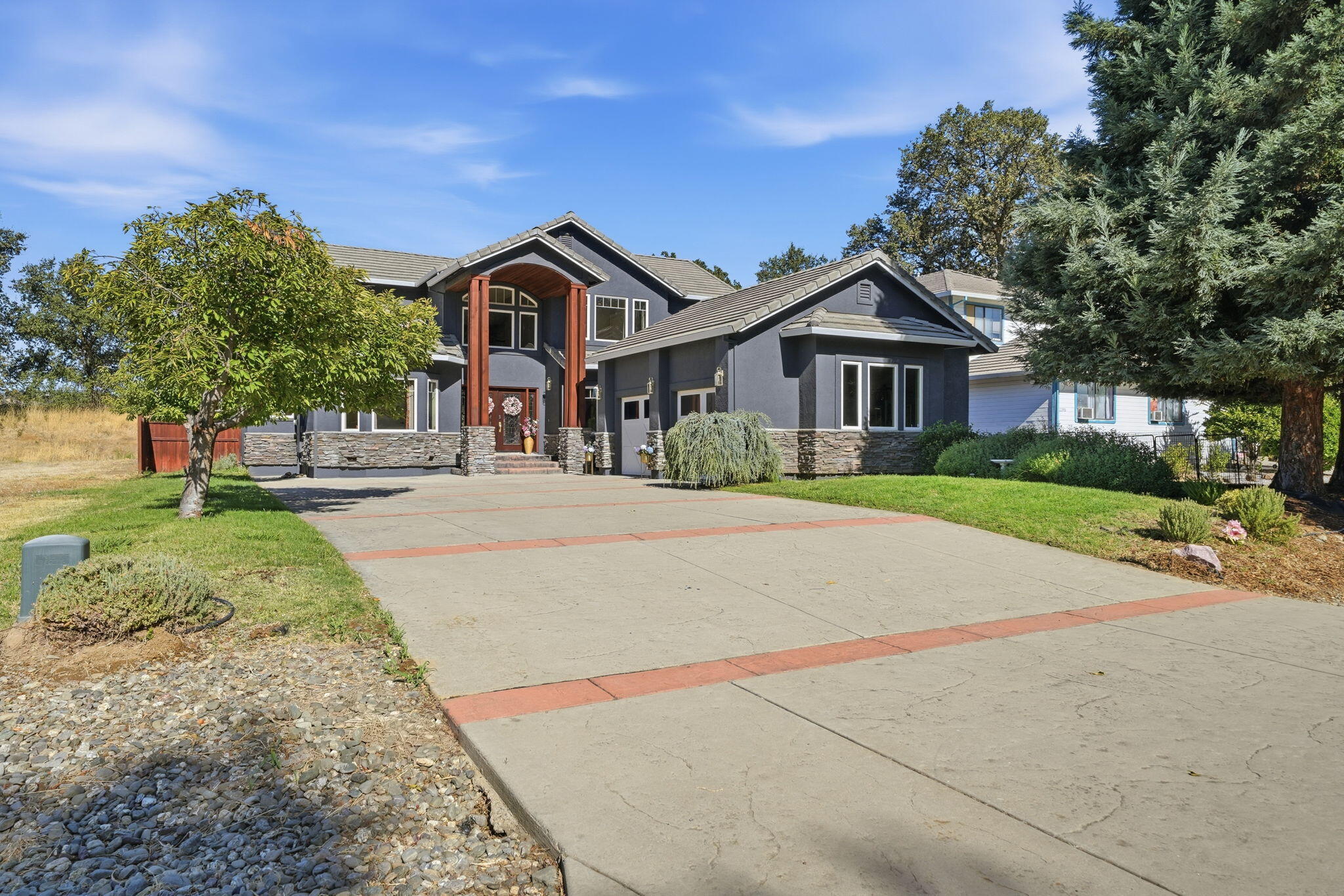 main property photo 47