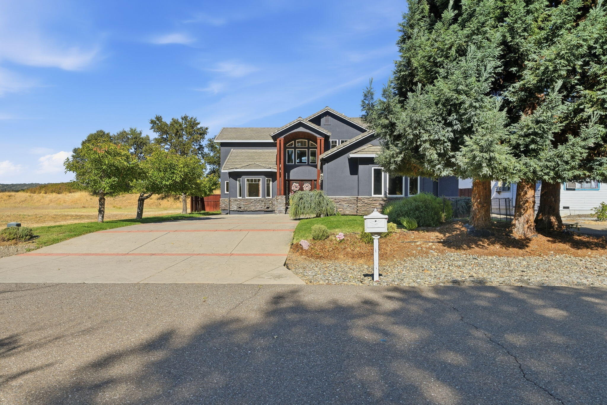 main property photo 48