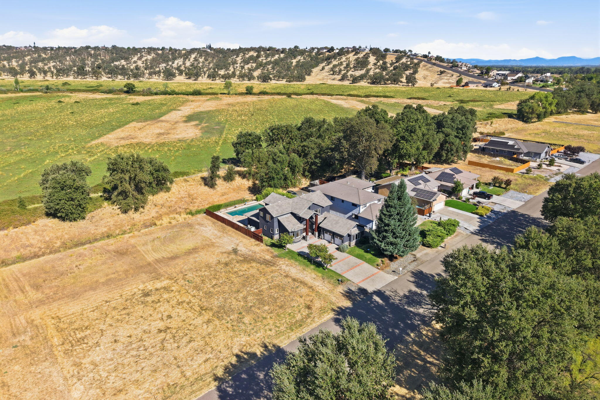 main property photo 53