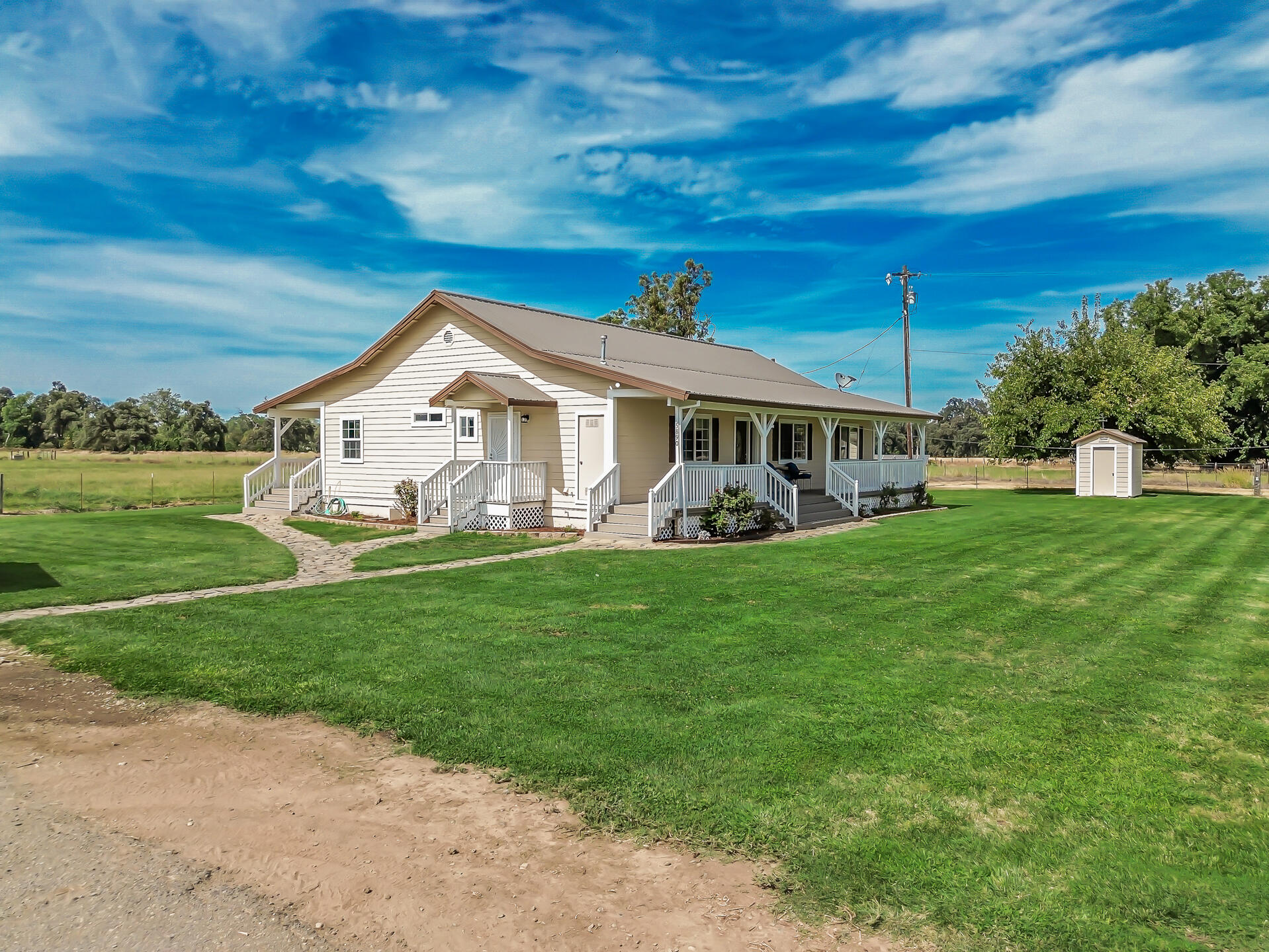 main property photo 12