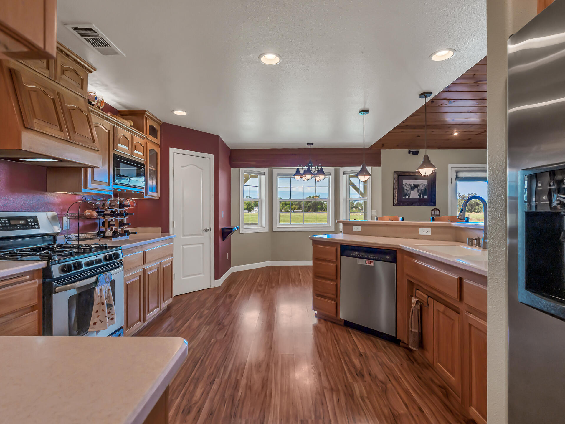 main property photo 18