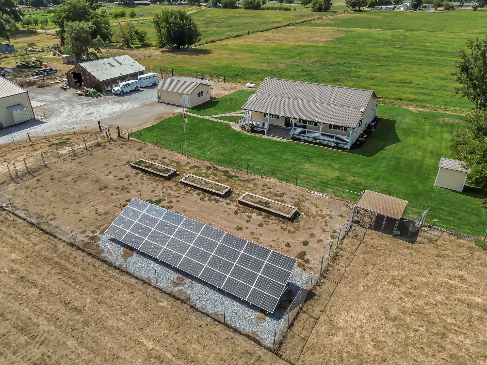 main property photo 49