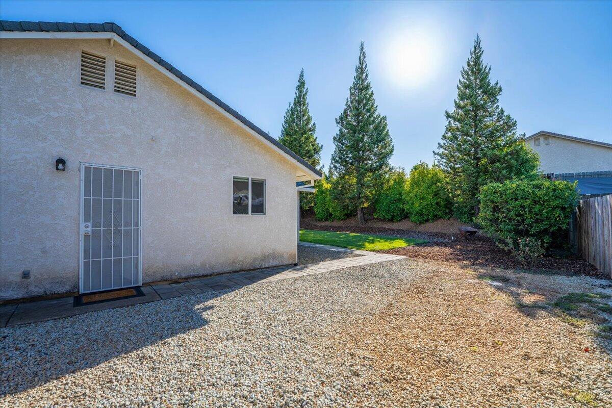 main property photo 51