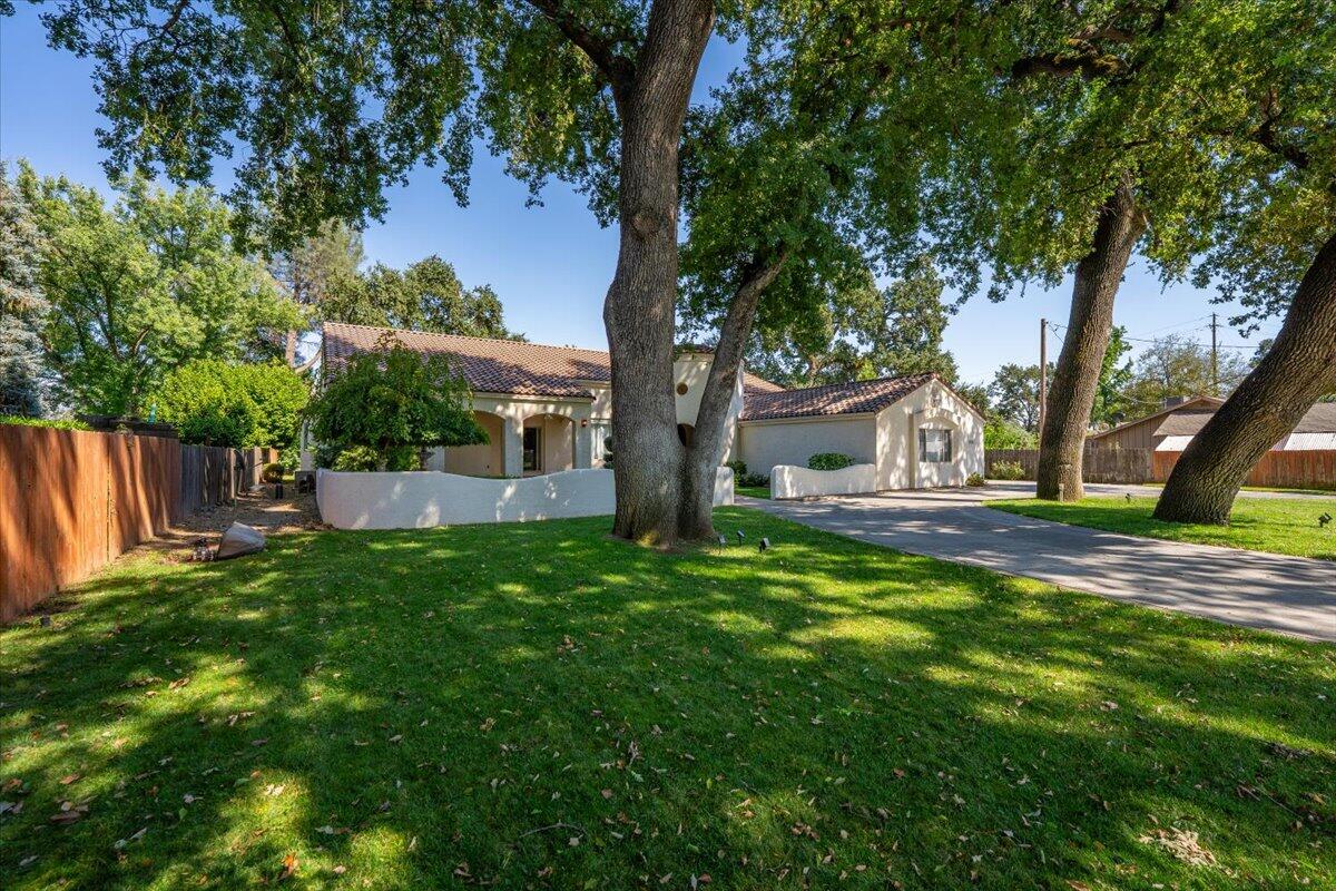 main property photo 111