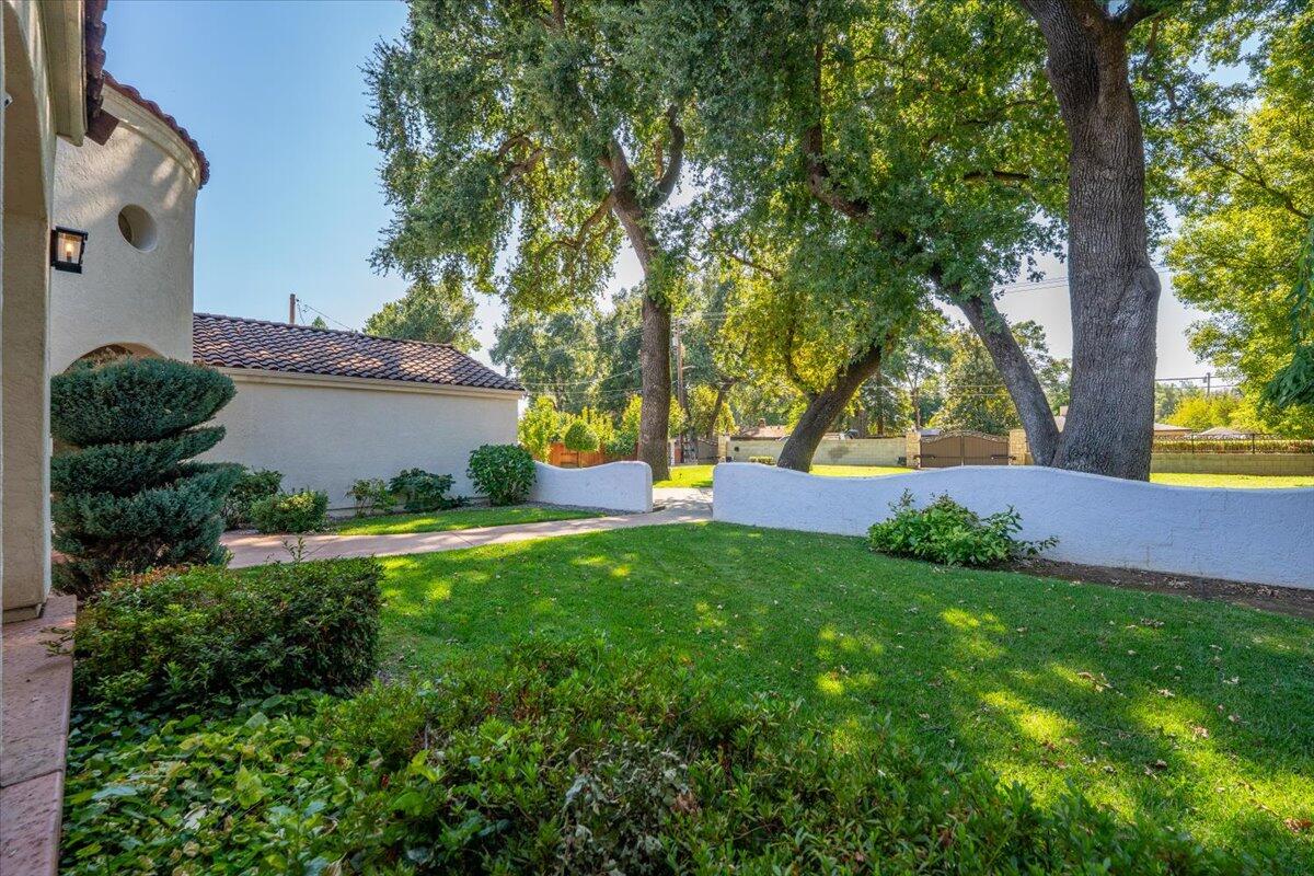 main property photo 116