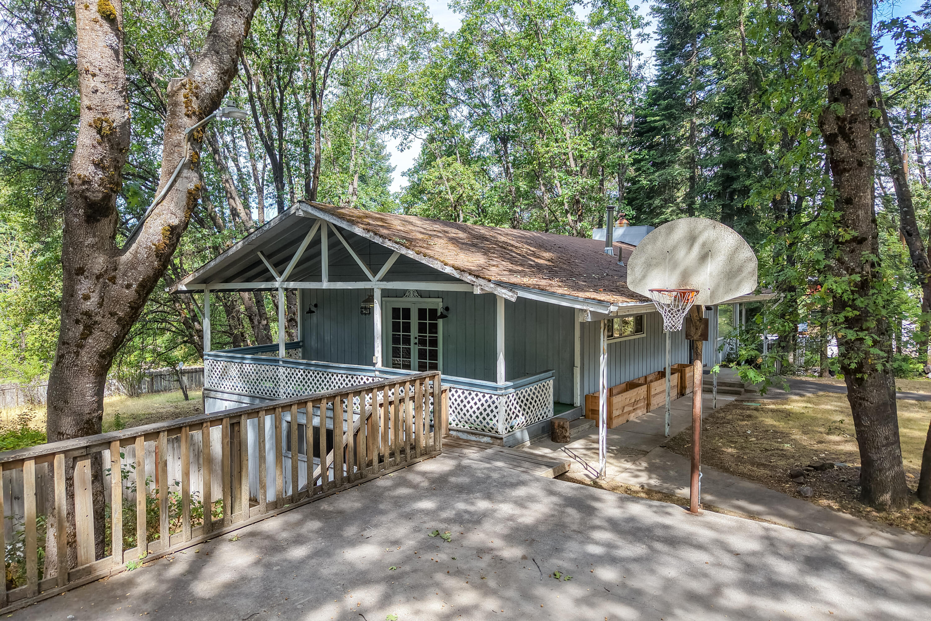 main property photo 73