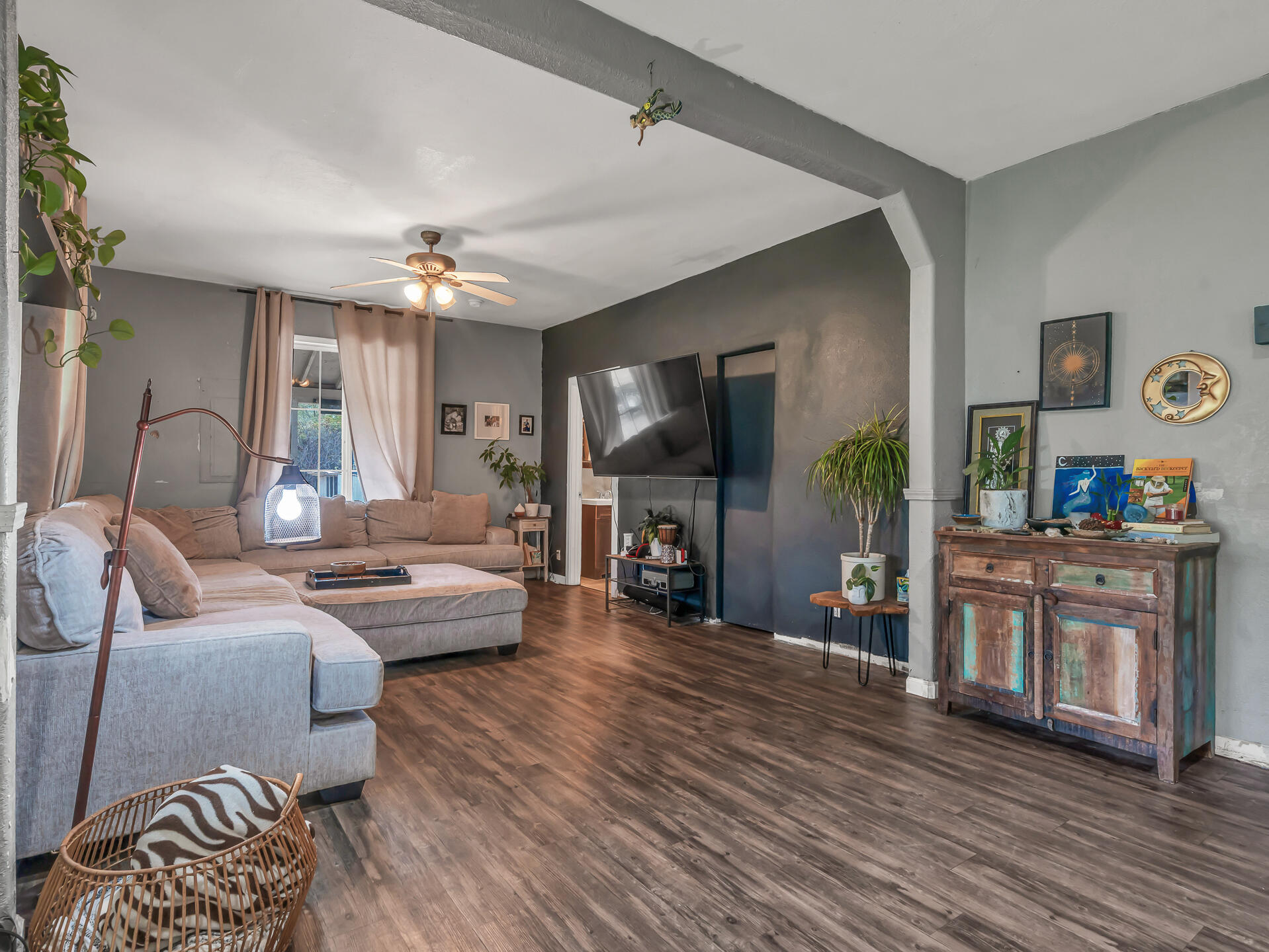 main property photo 14