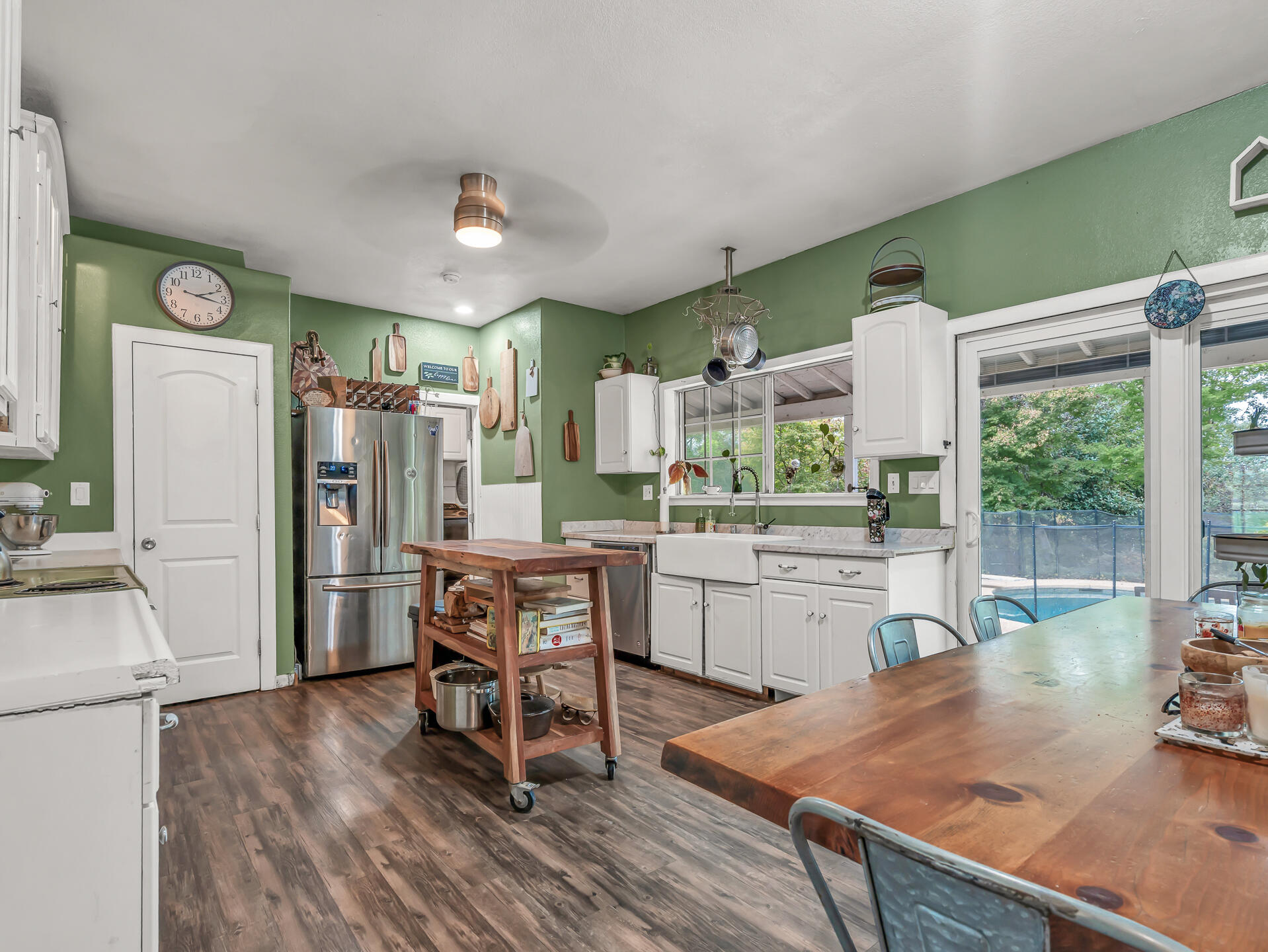 main property photo 16