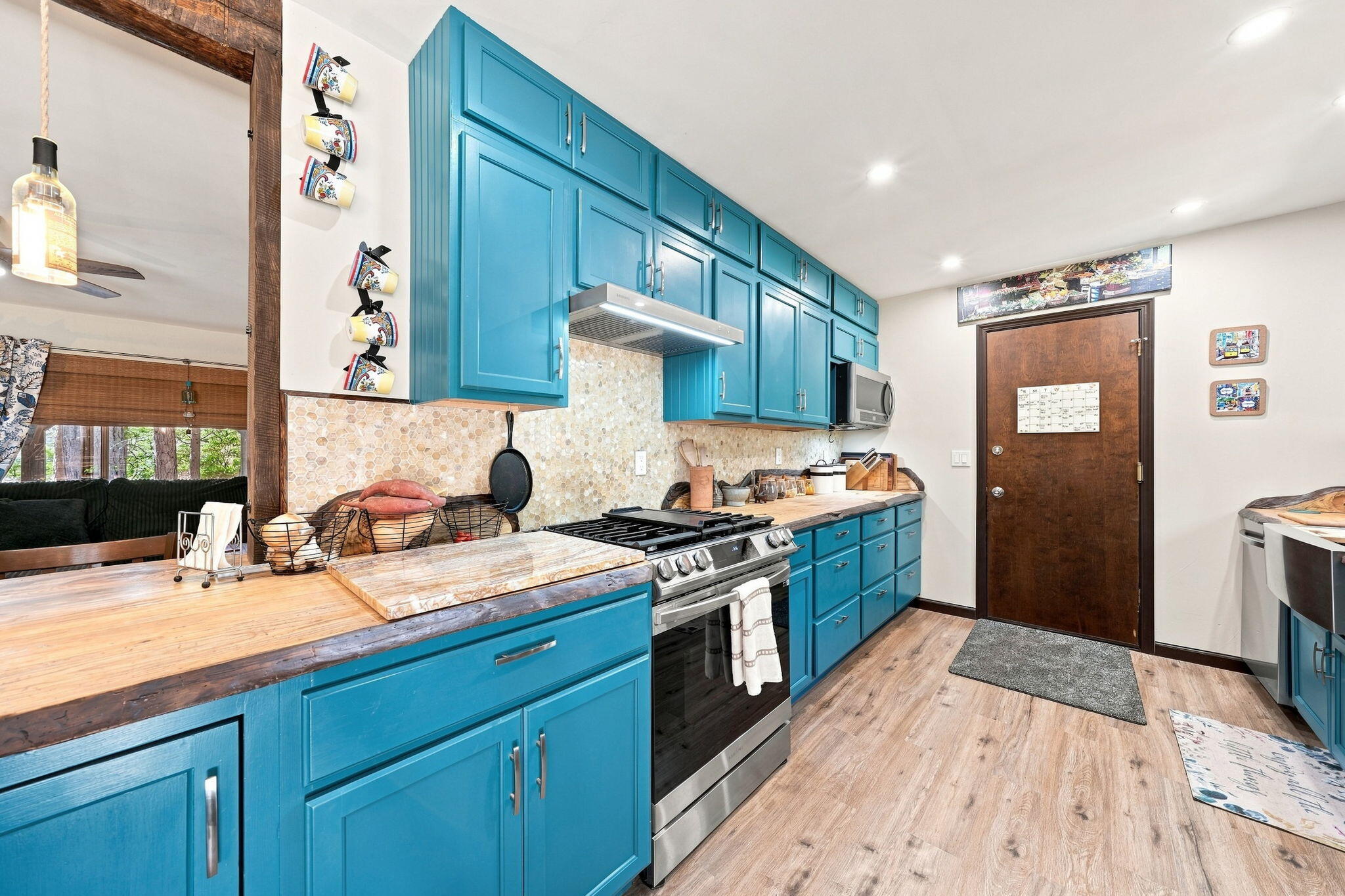 main property photo 12