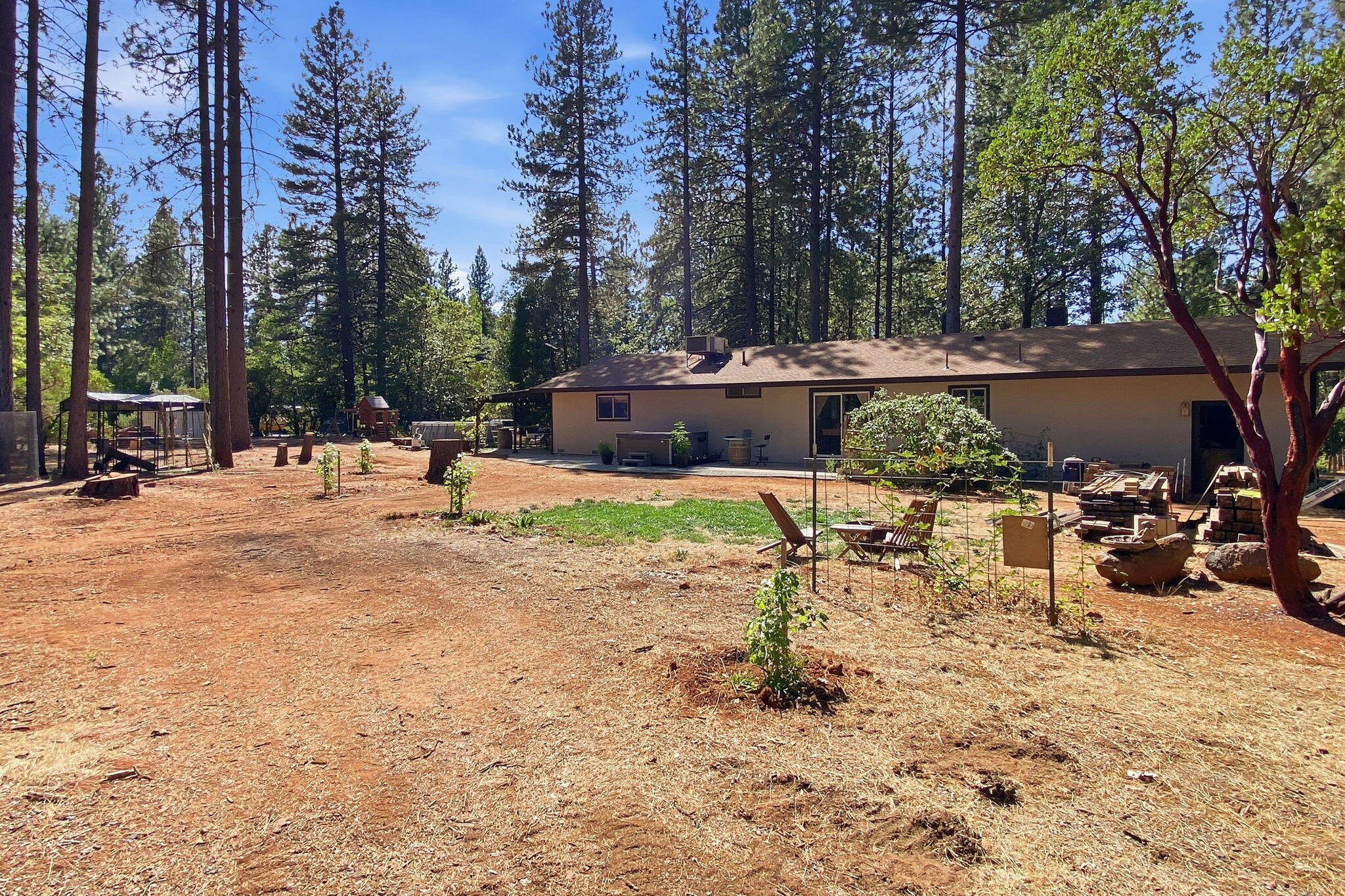 main property photo 25