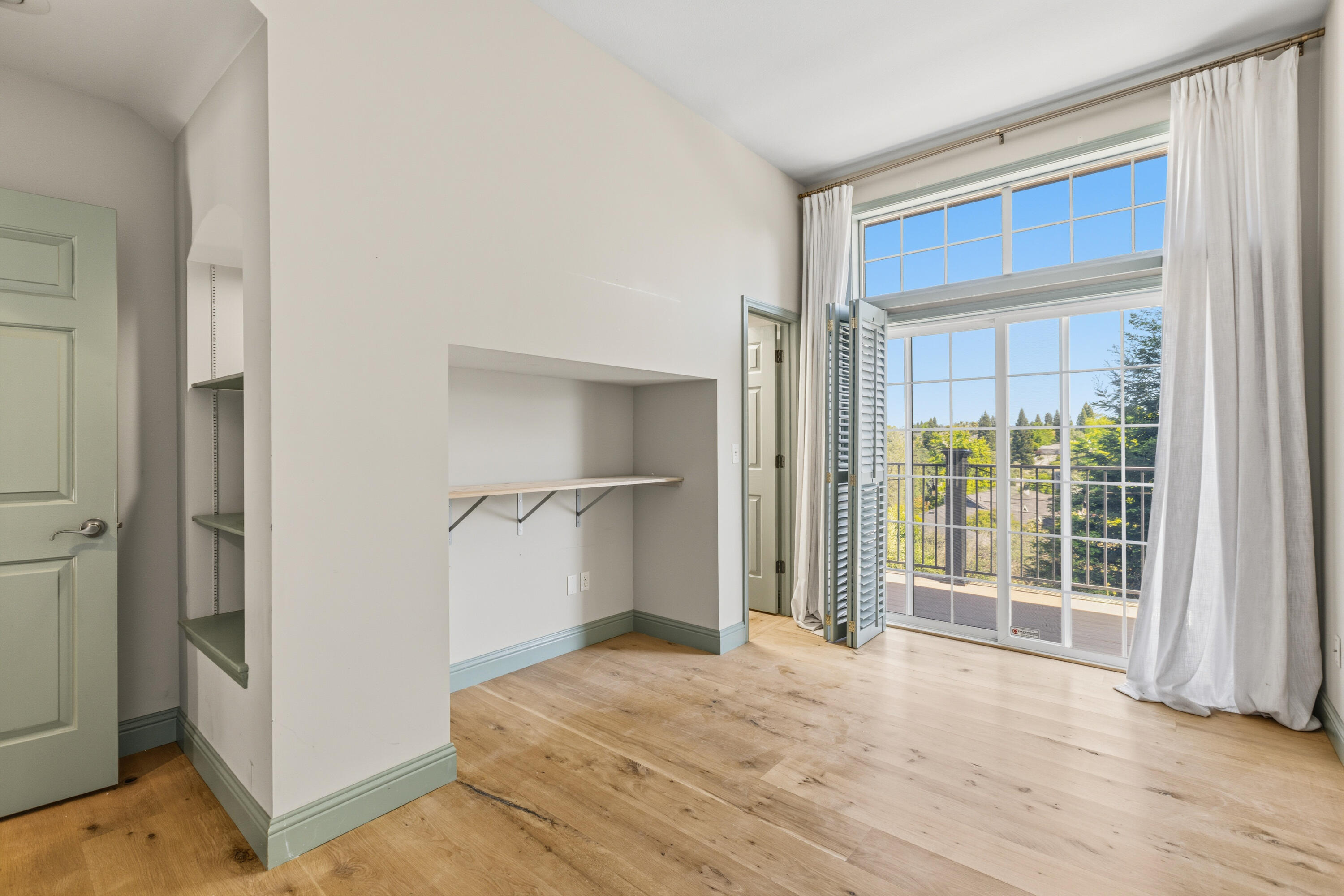 main property photo 49