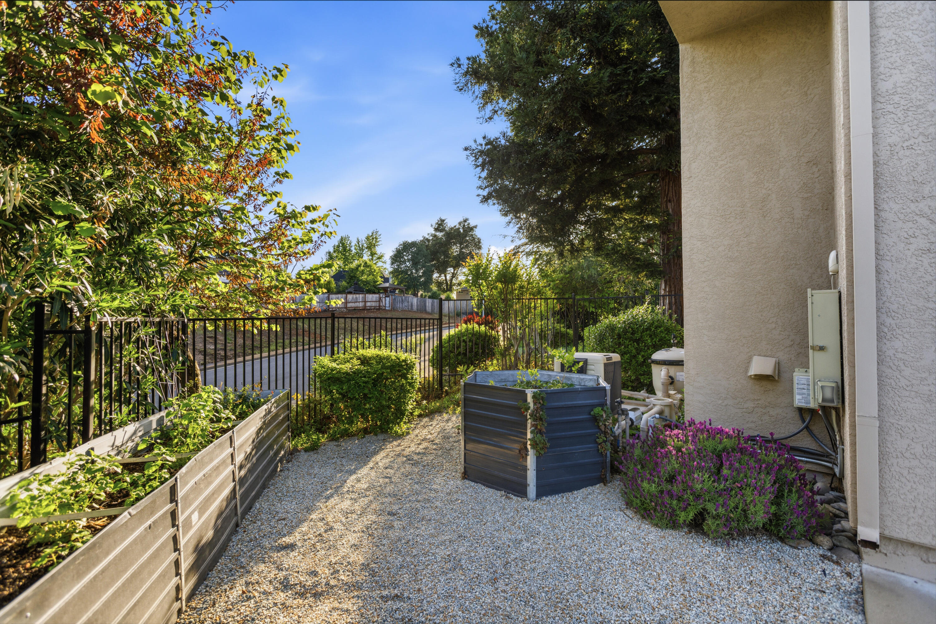 main property photo 67