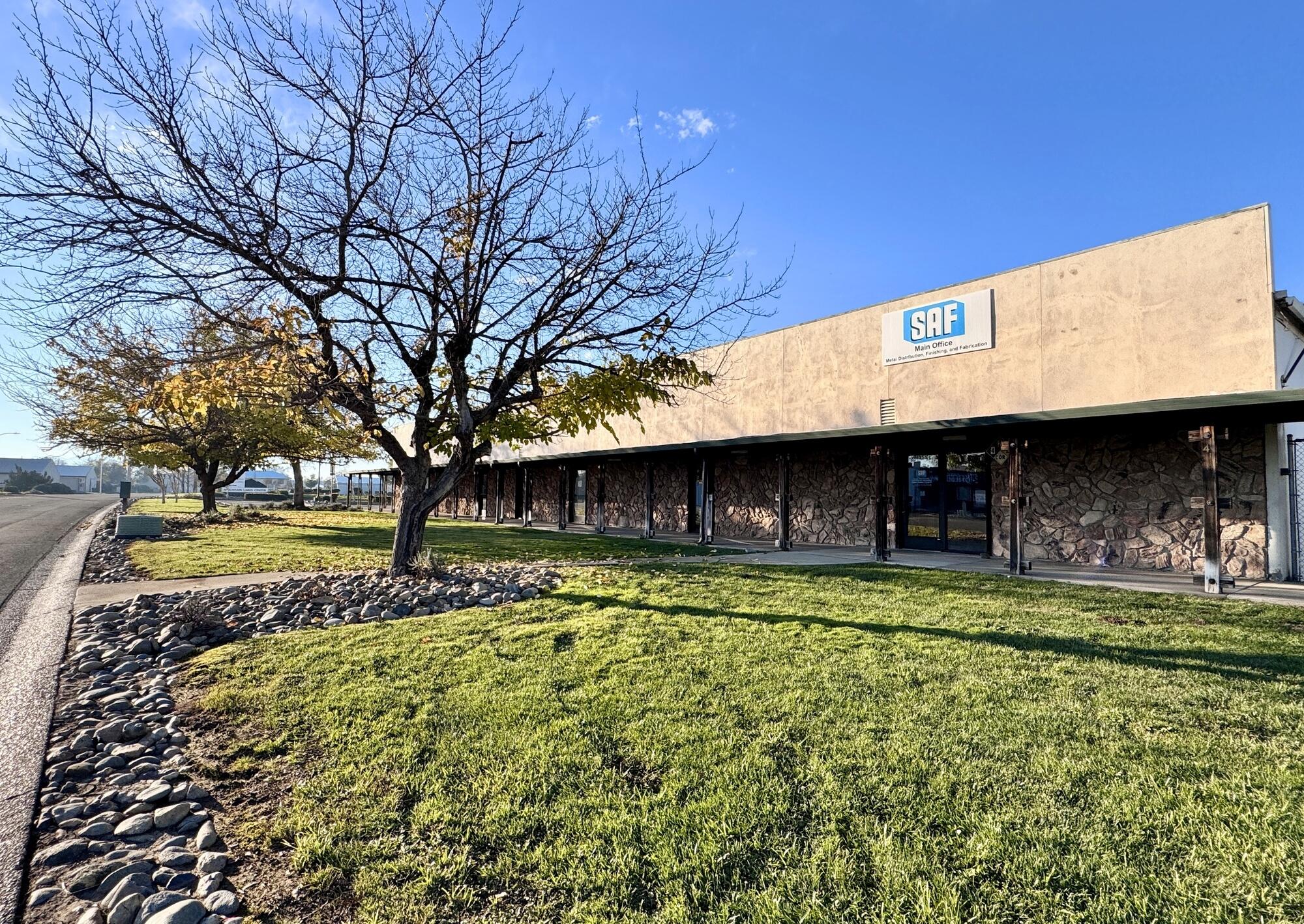 main property photo 18