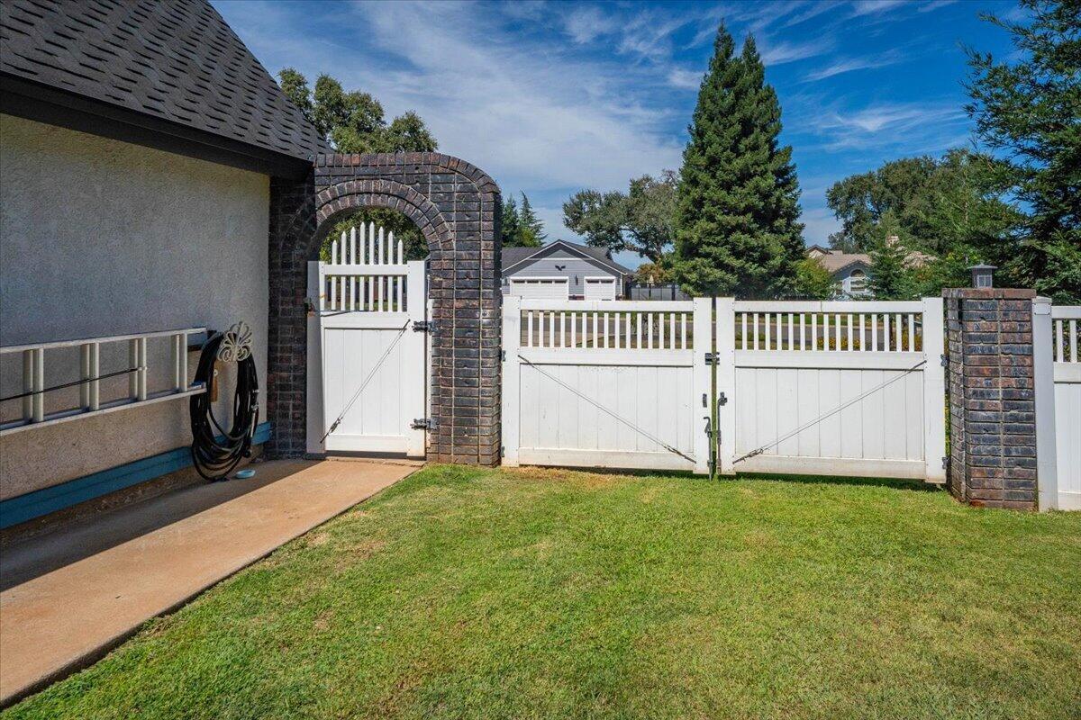 main property photo 67