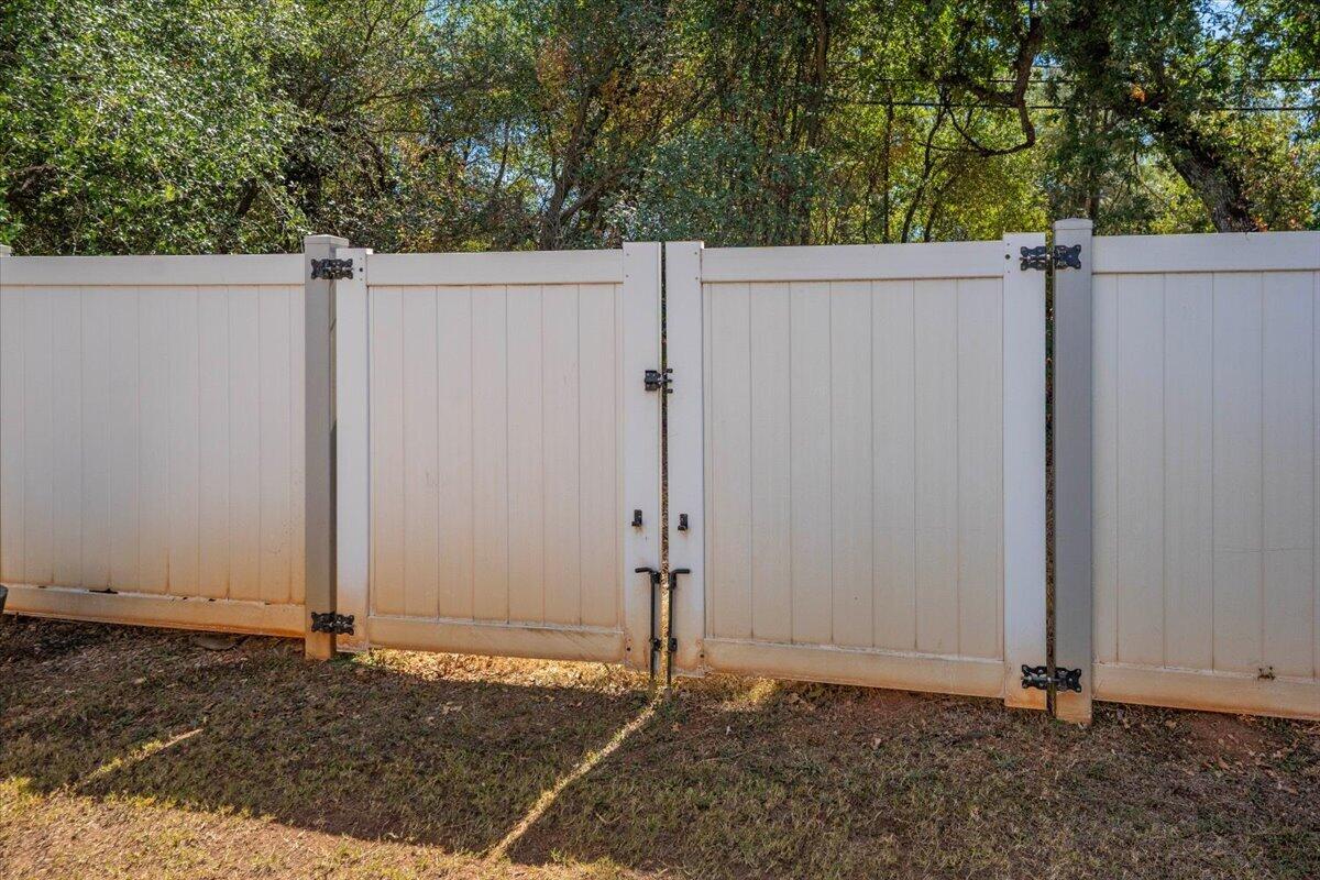 main property photo 76