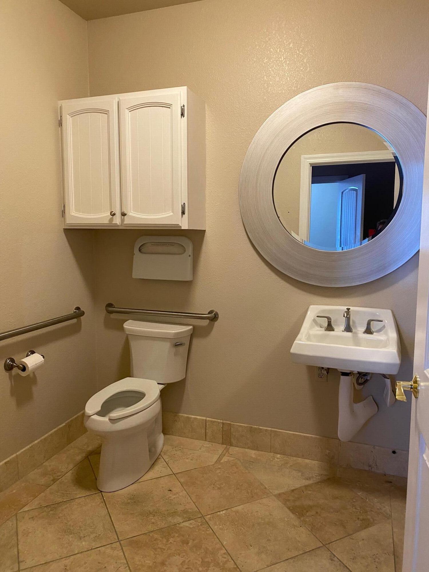 main property photo 7
