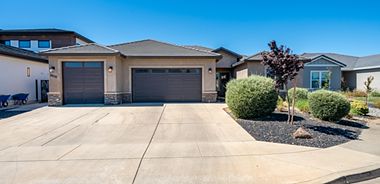 image of property with 4 Bed | 3 Bath | 2,387 Sqft