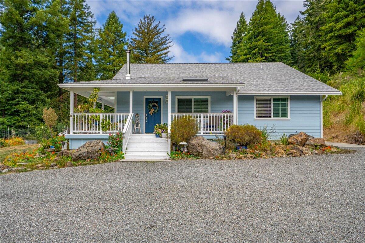 main property photo 9