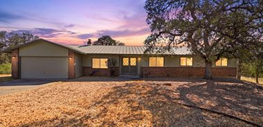 image of property with 4 Bed | 2 Bath | 1,586 Sqft