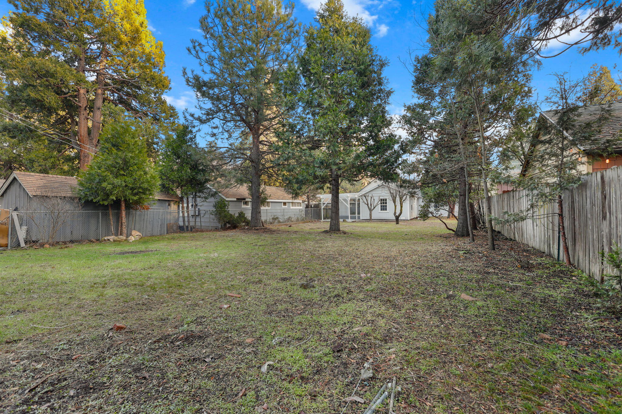 main property photo 20