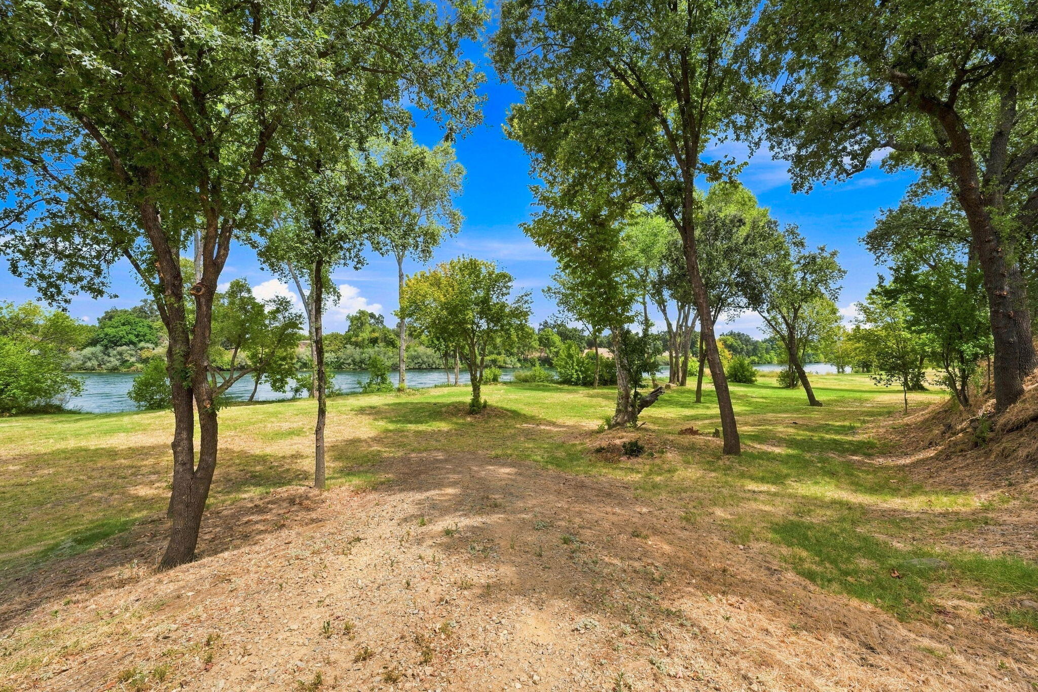 main property photo 80