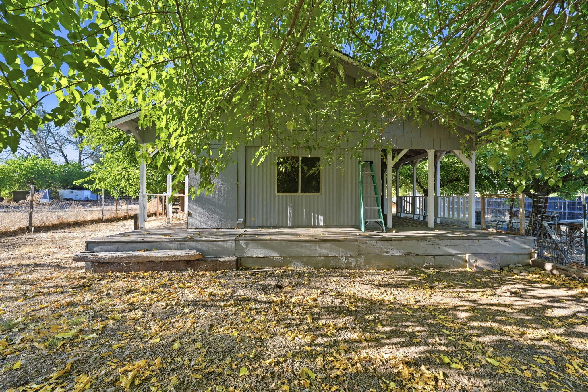 main property photo 23