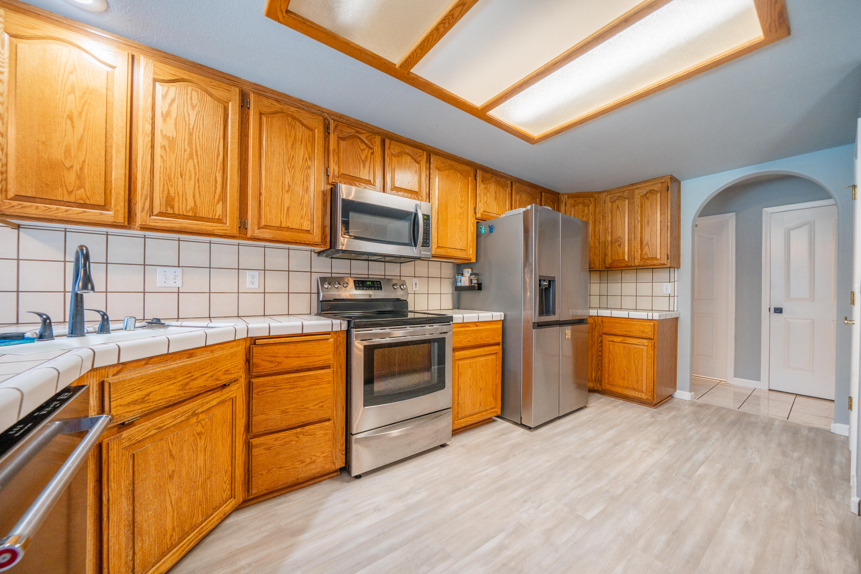 main property photo 13