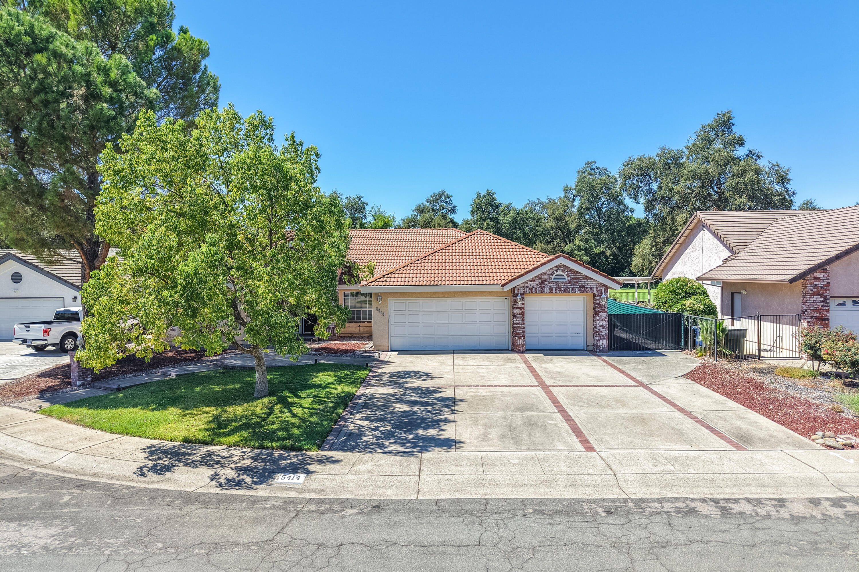 main property photo 52