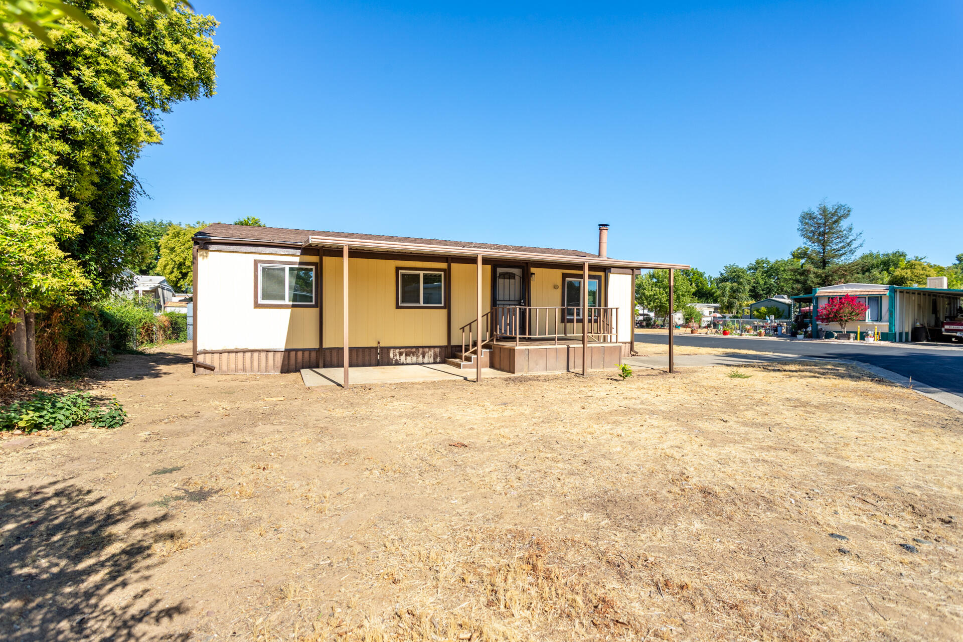 main property photo 12