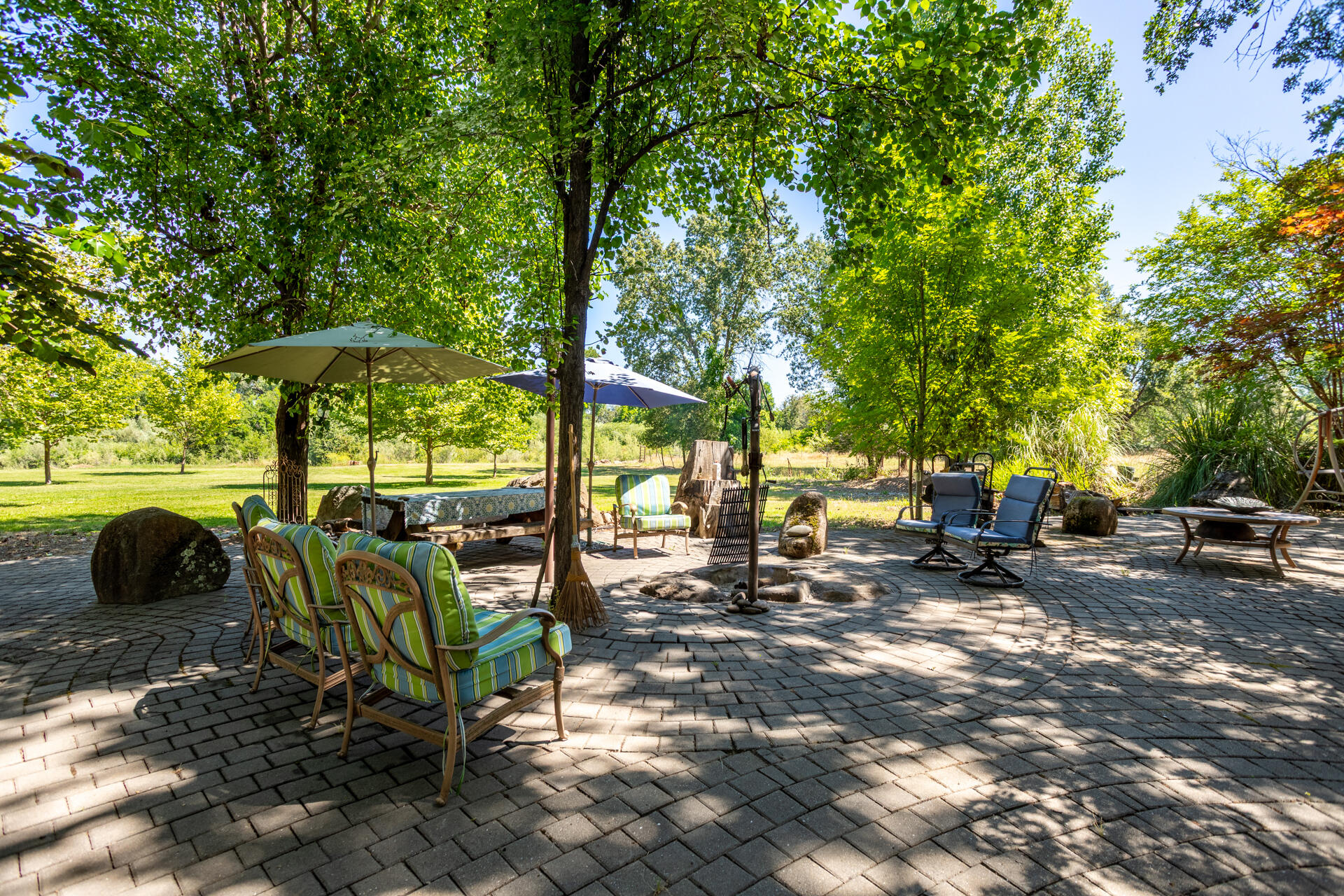 main property photo 33